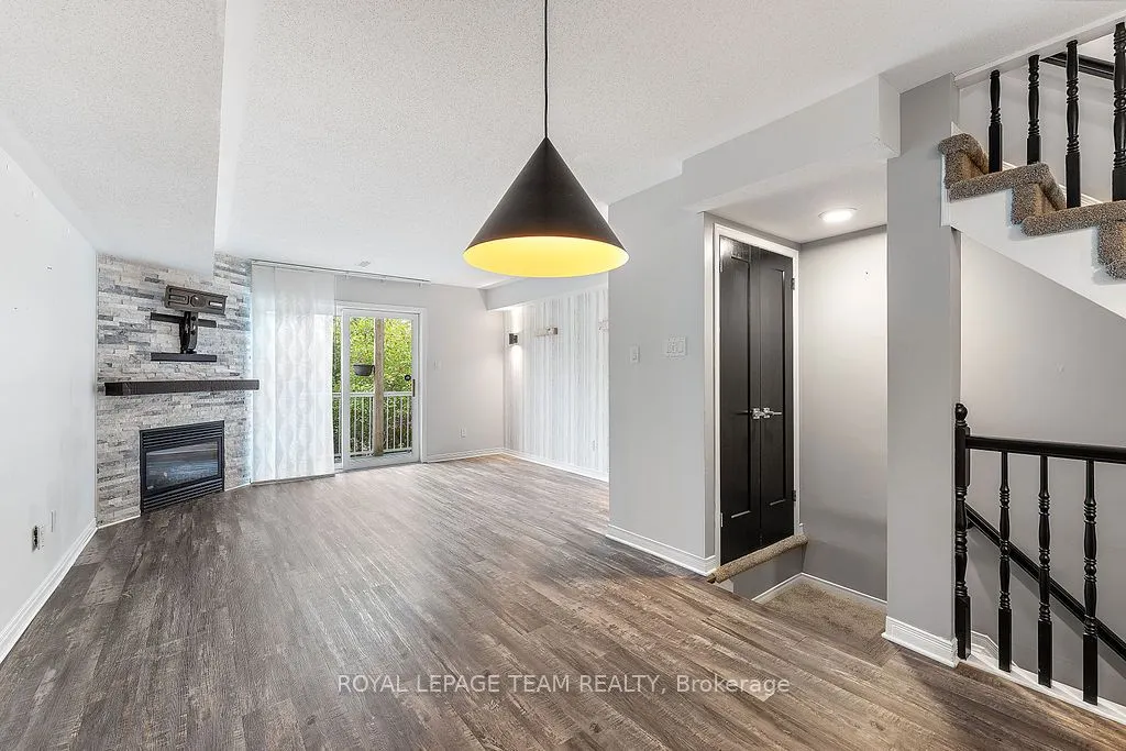77 Steele Park Private, #7