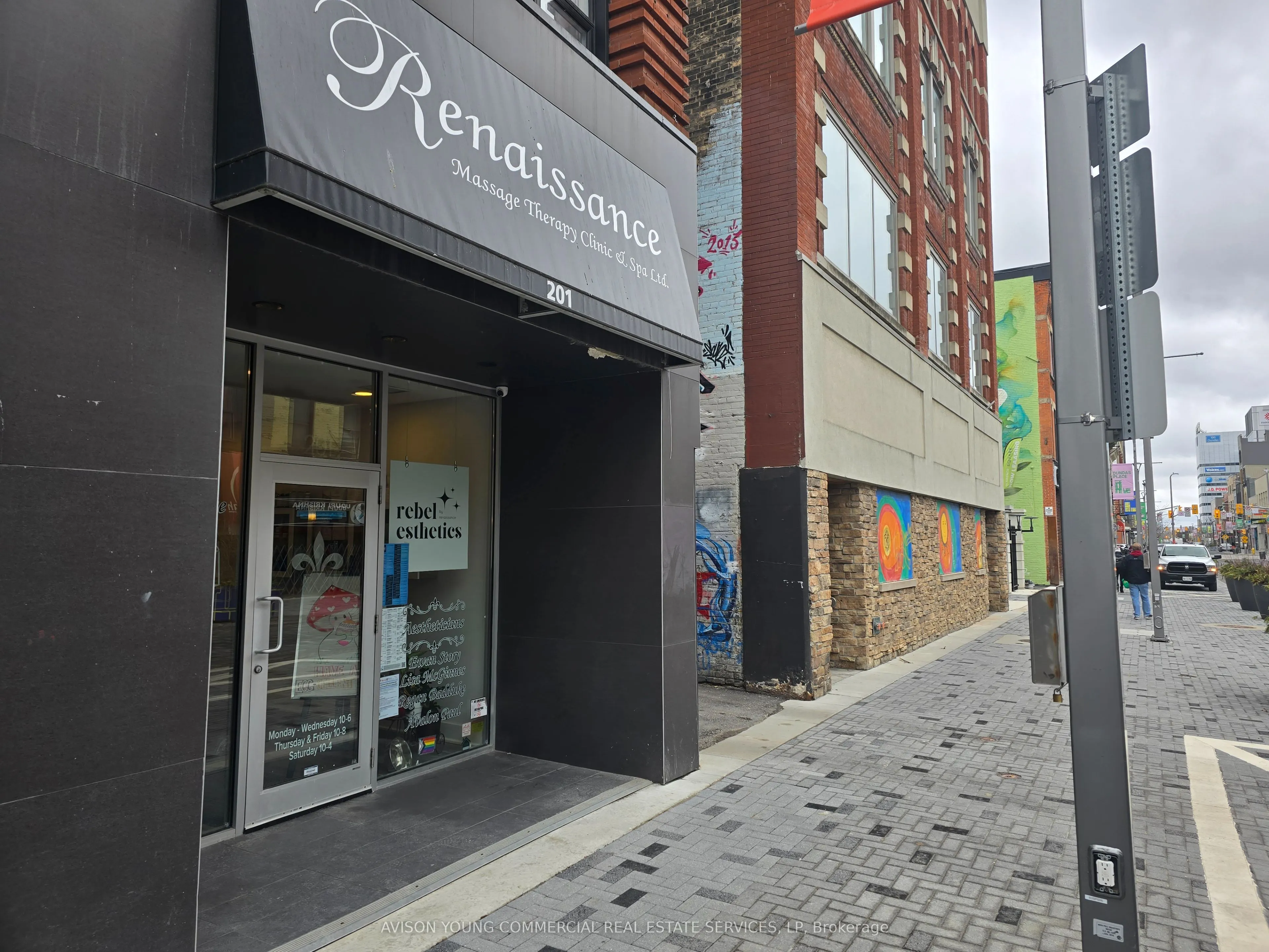 201 Dundas Street, #Main