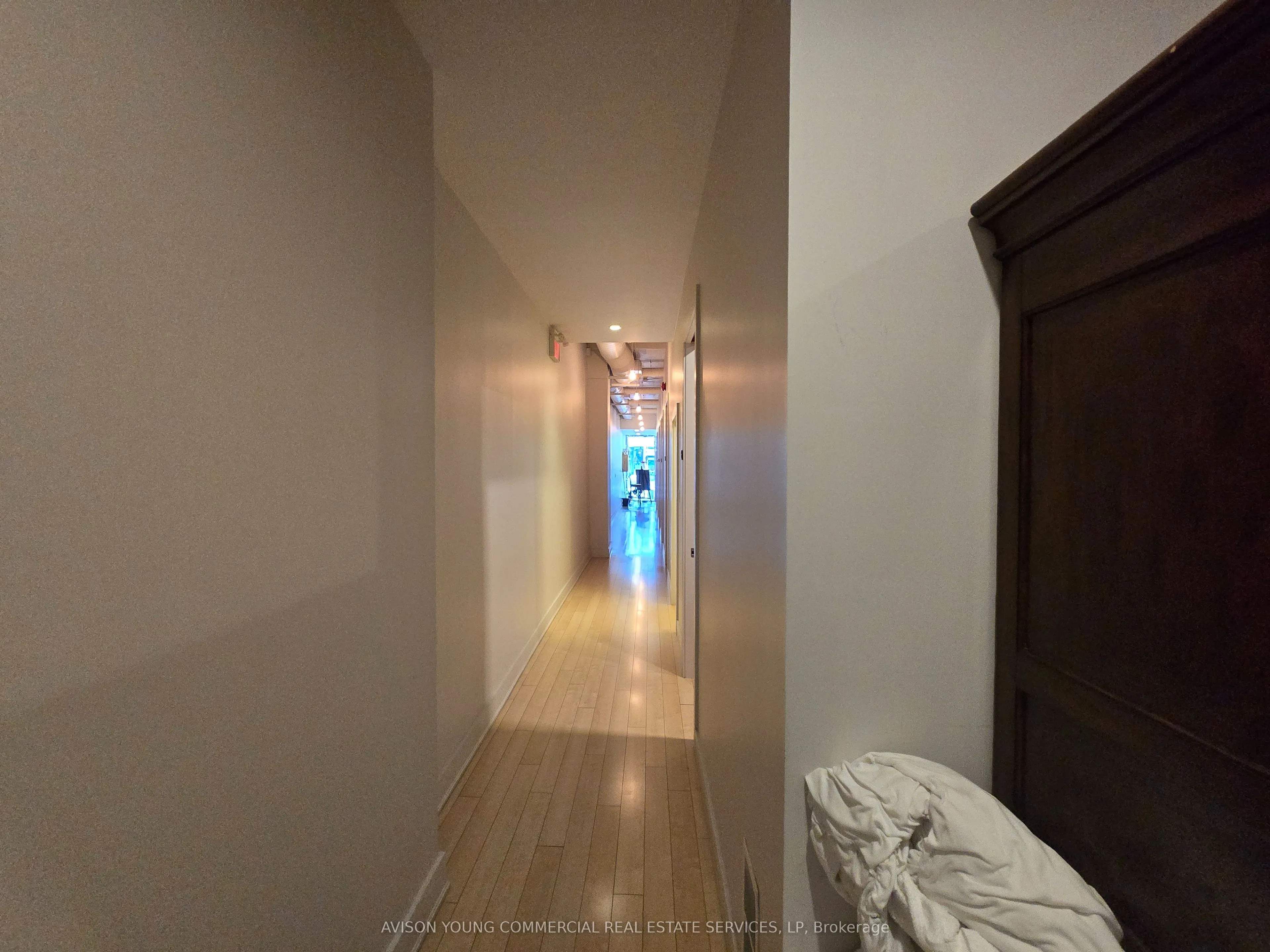 201 Dundas Street, #Main