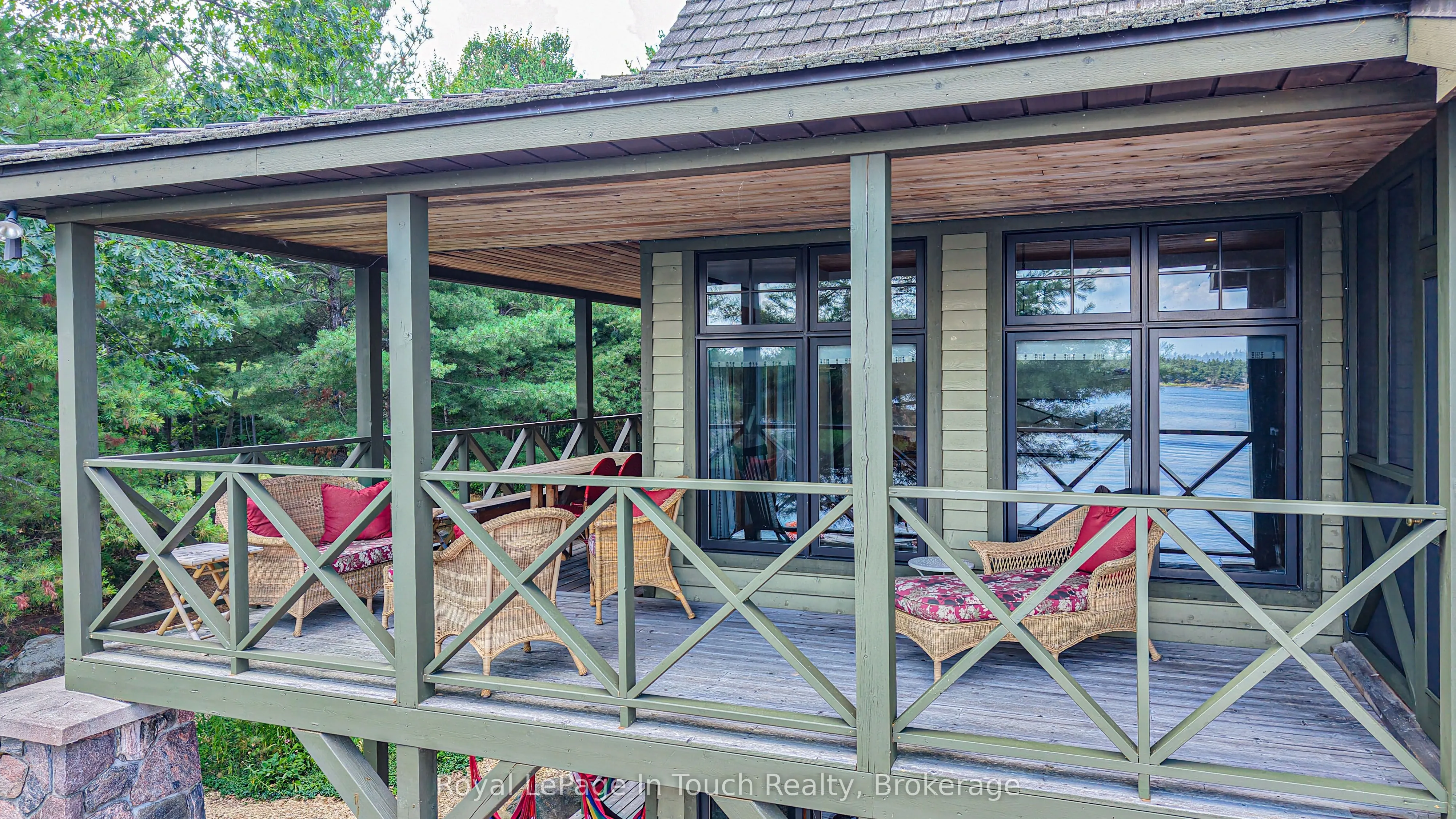 4 Is 2075 Arthur Island, Georgian Bay