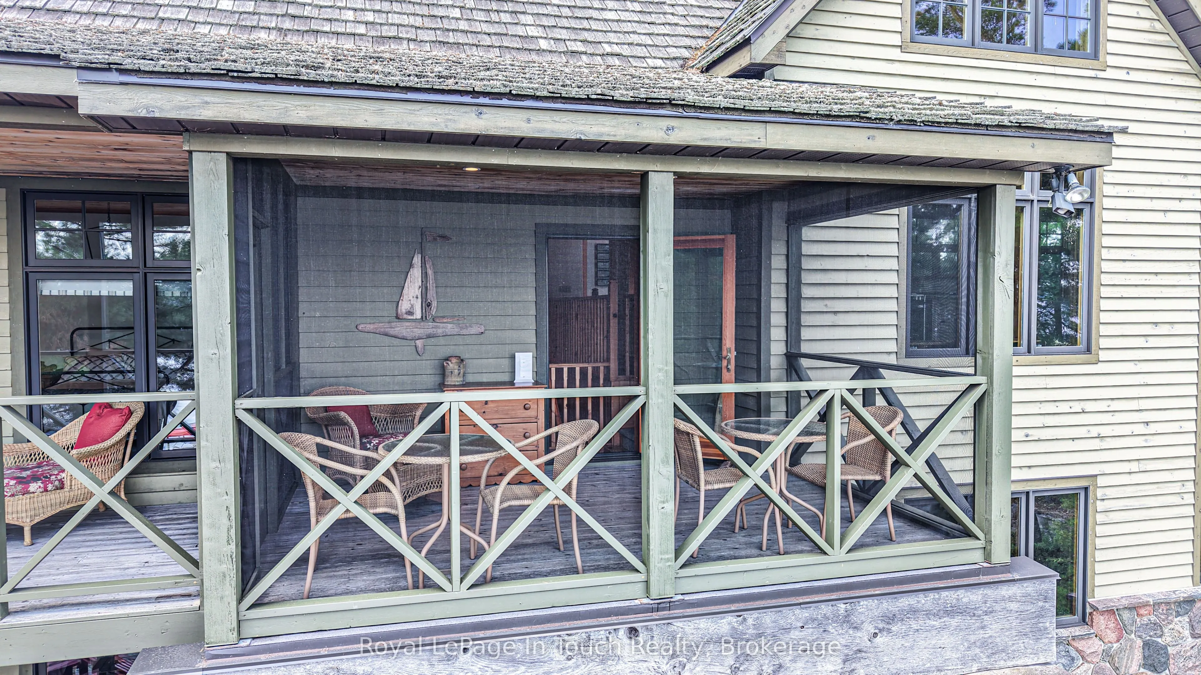 4 Is 2075 Arthur Island, Georgian Bay