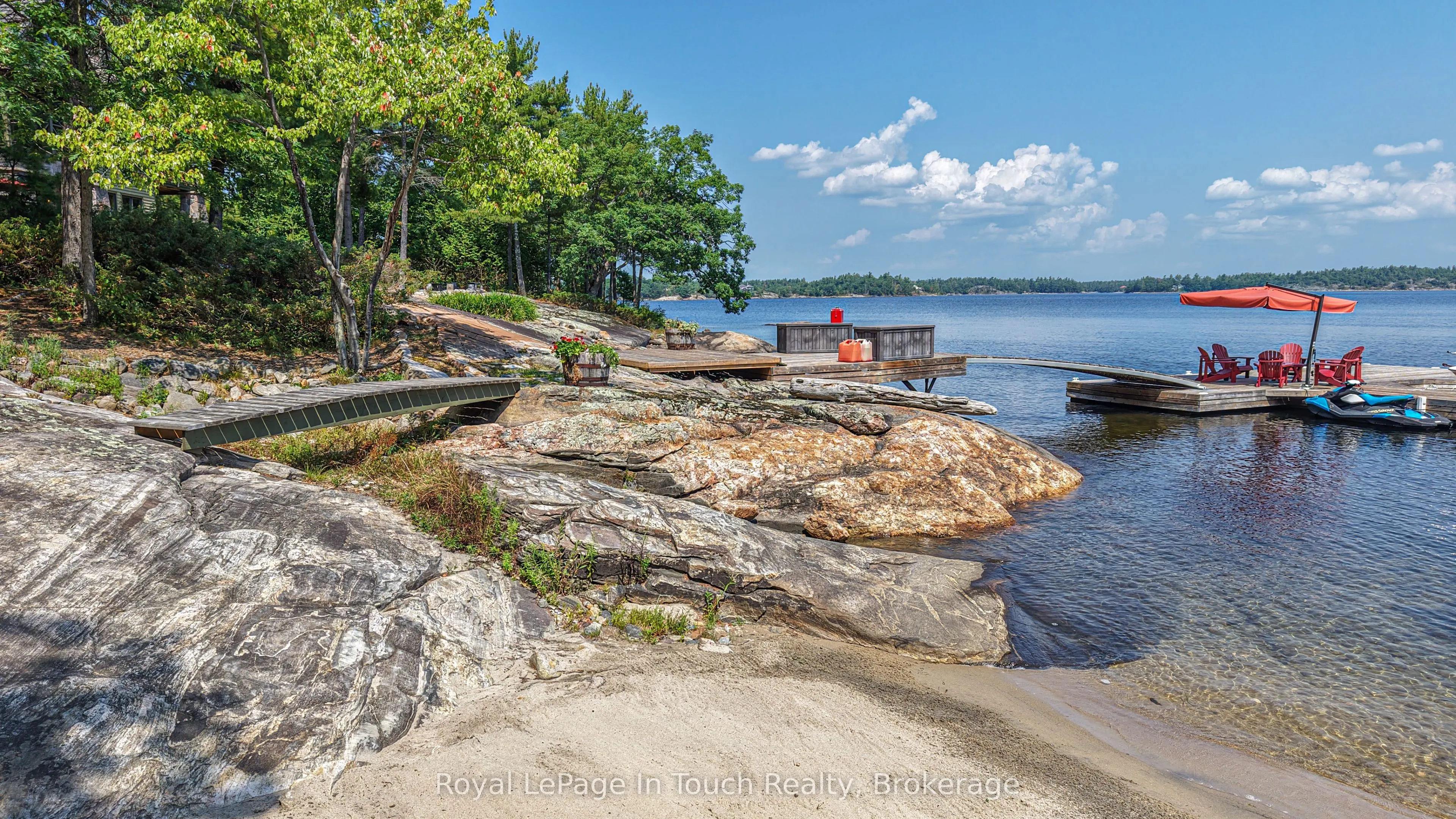 4 Is 2075 Arthur Island, Georgian Bay
