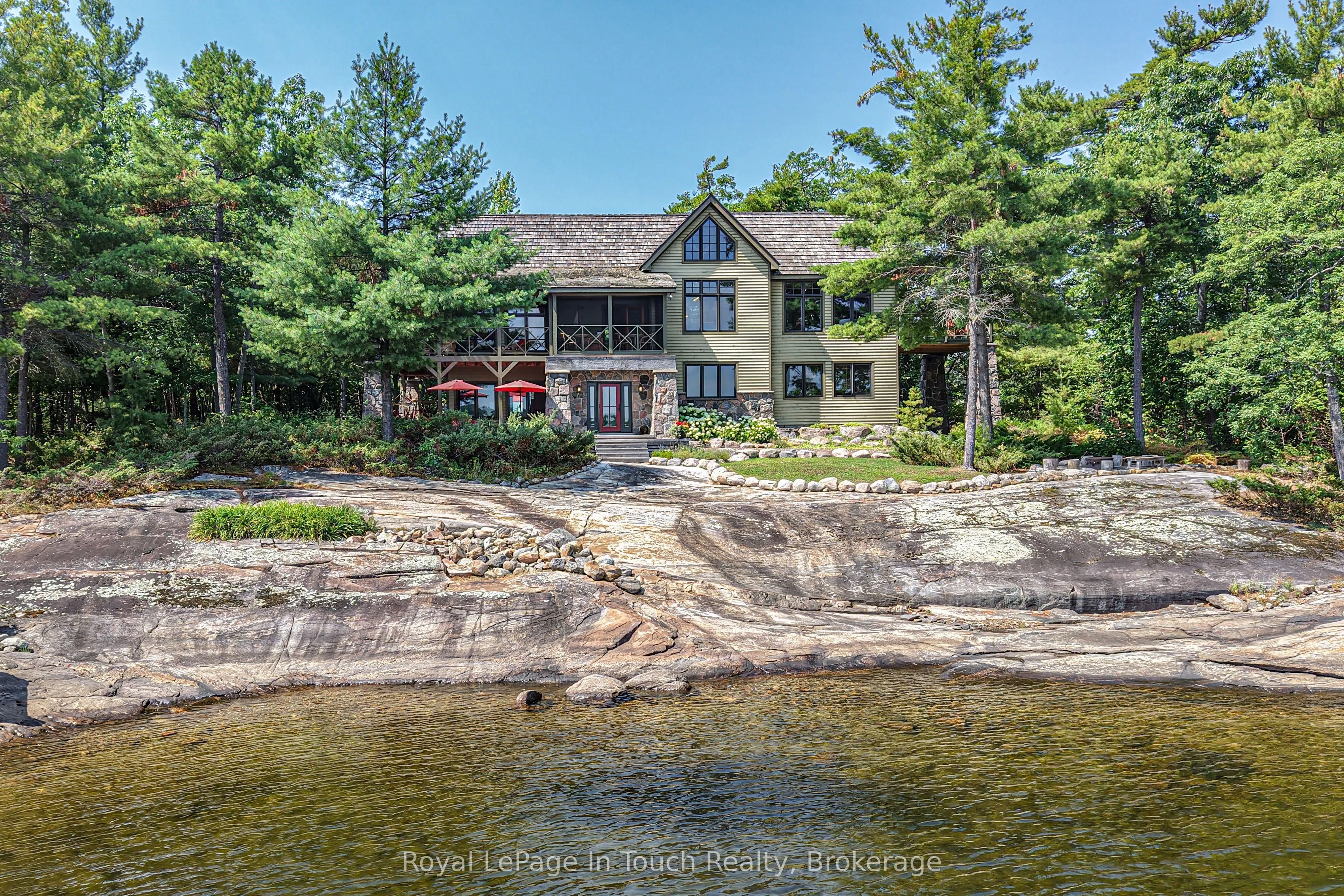 4 Is 2075 Arthur Island, Georgian Bay