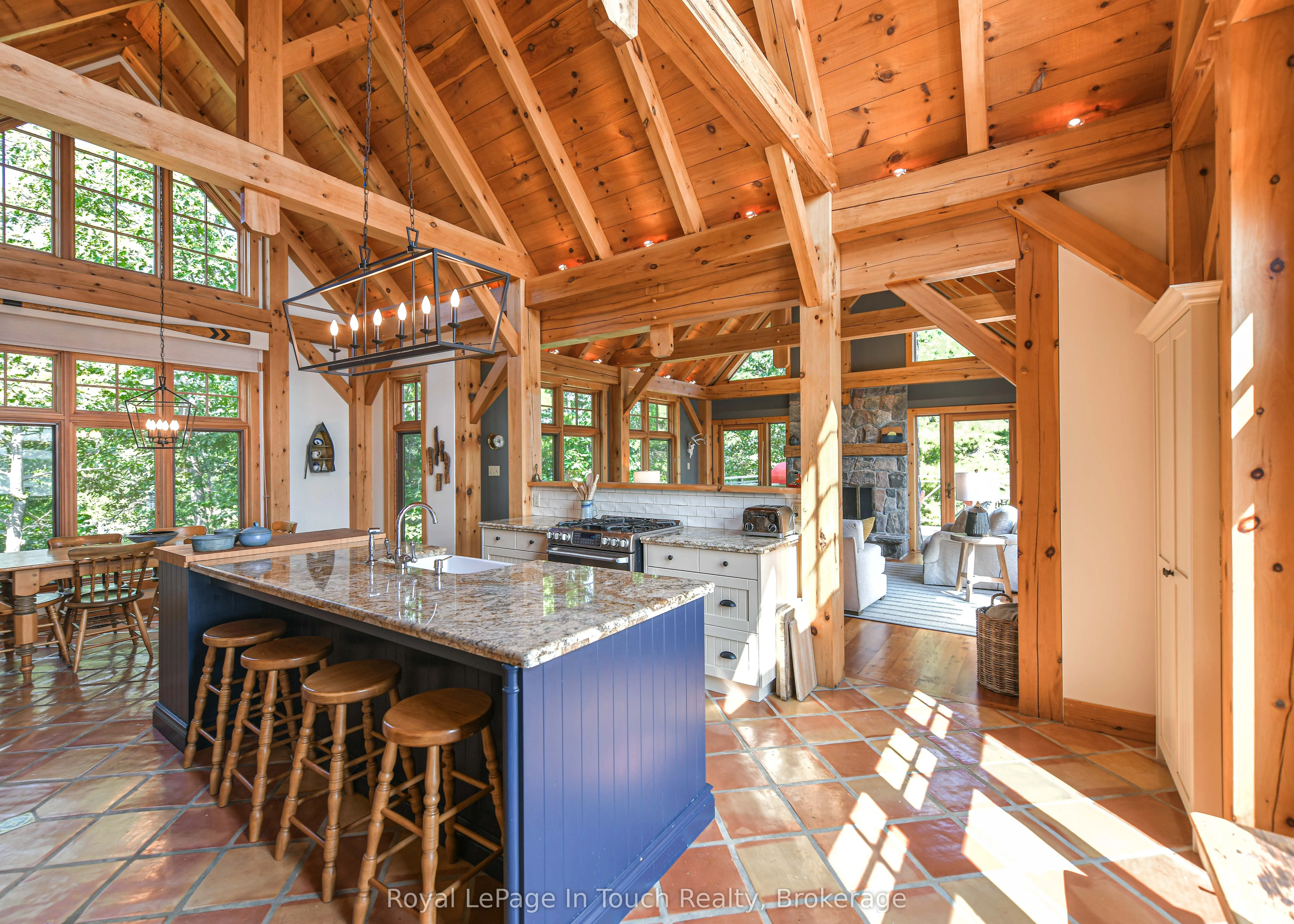 4 Is 2075 Arthur Island, Georgian Bay