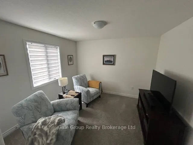 52 Seaton Crescent W