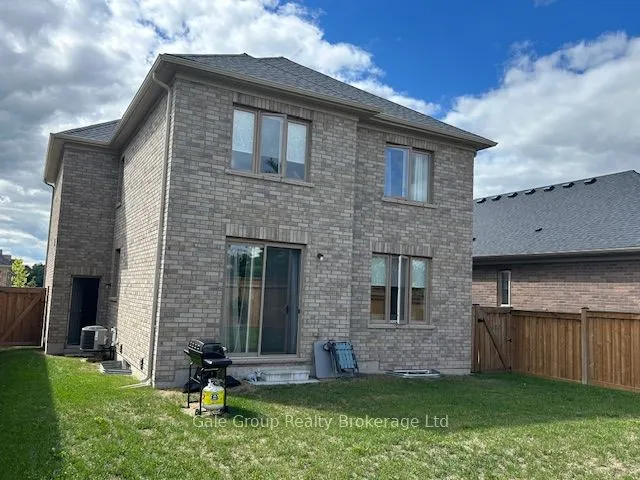 52 Seaton Crescent W
