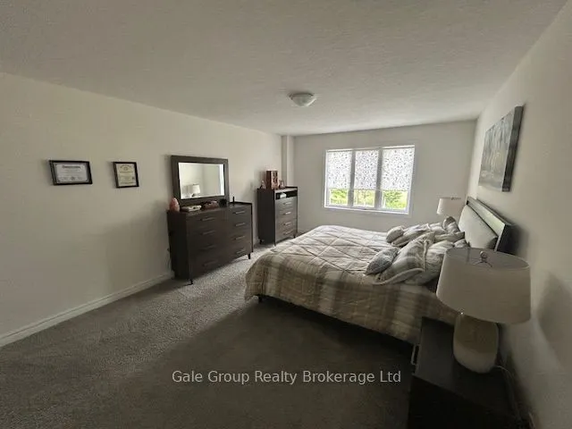 52 Seaton Crescent W