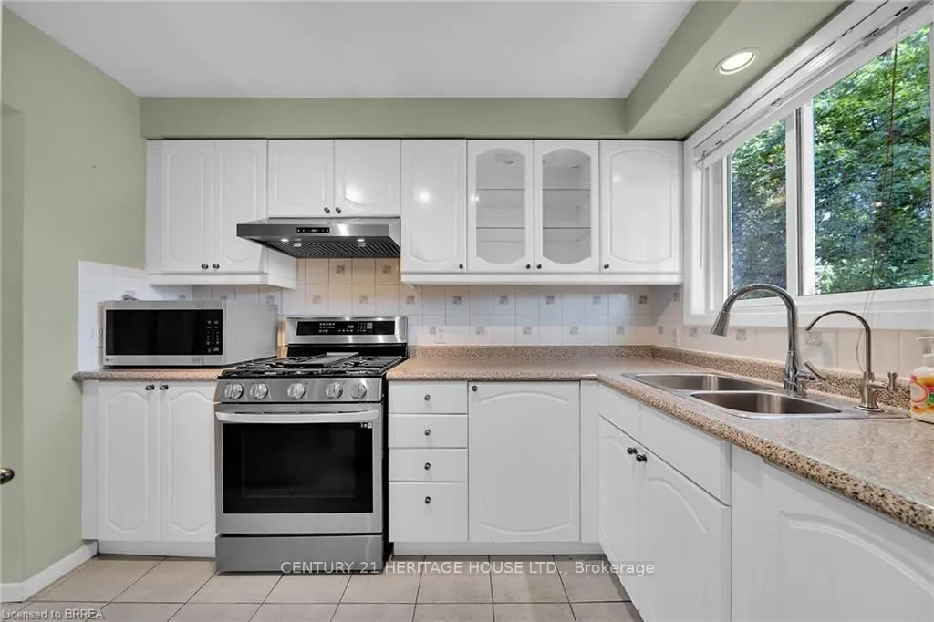 11 Colmar Place, #2