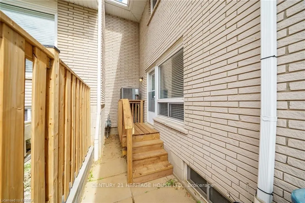 11 Colmar Place, #2