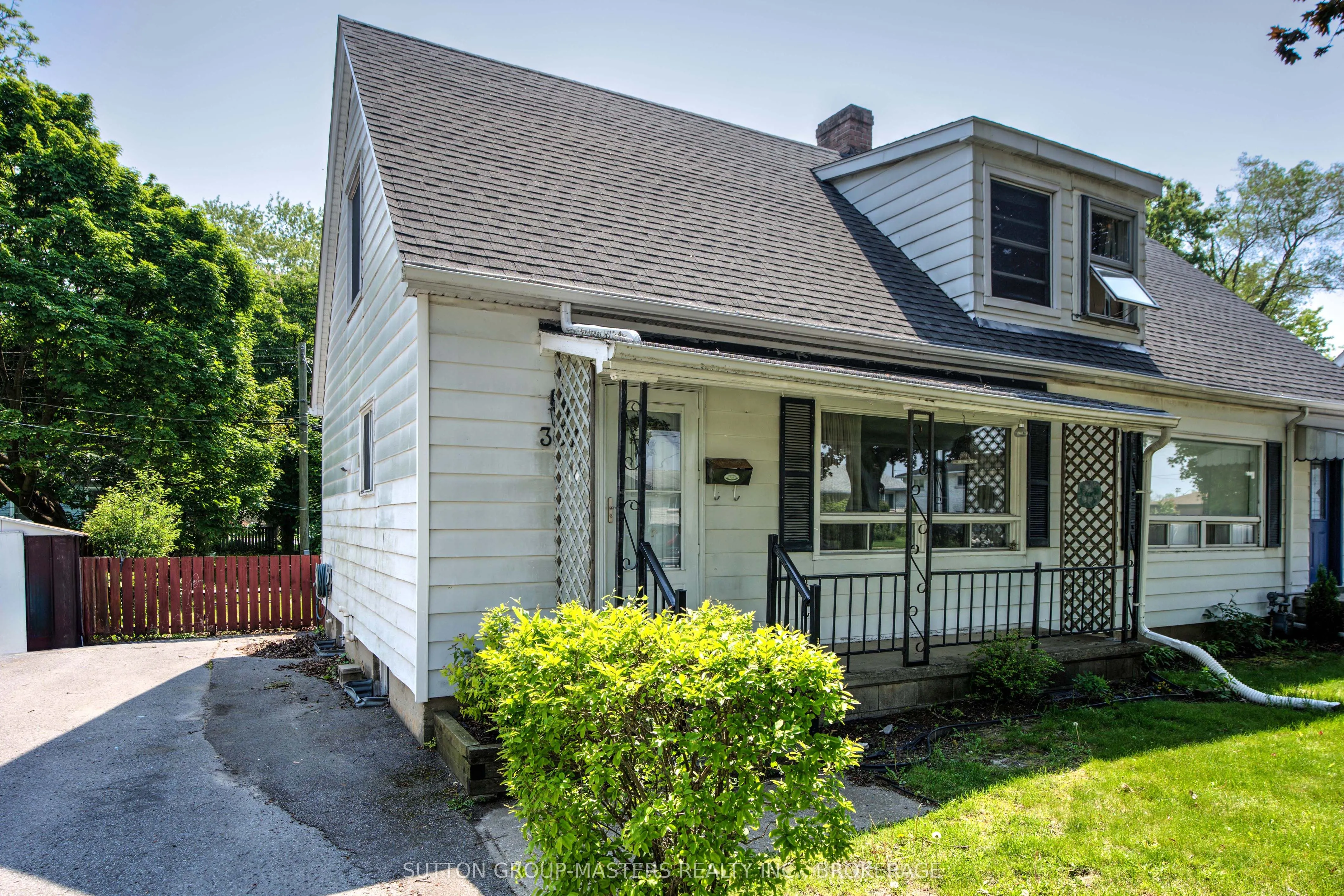 307 Palace Road