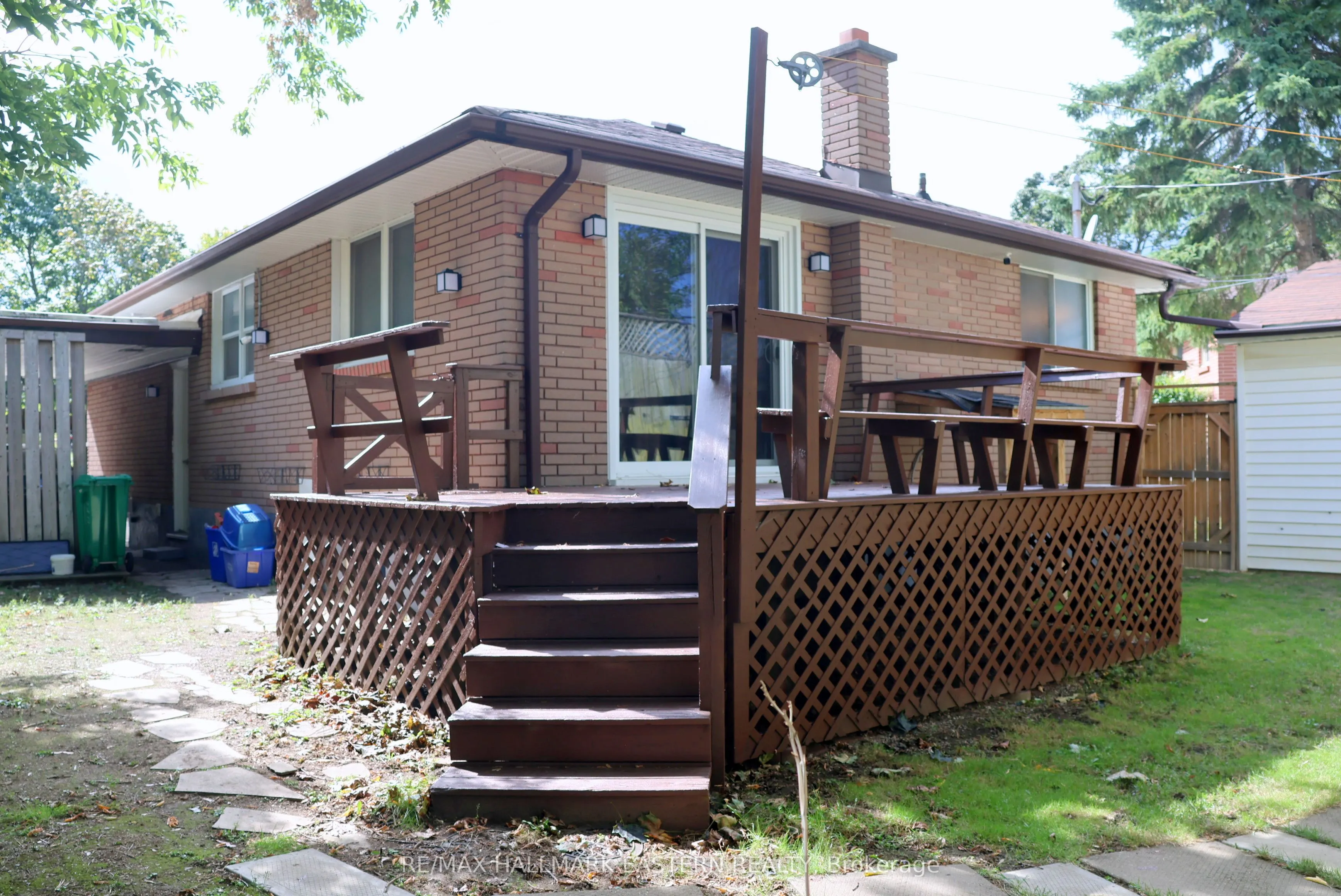 350 Dominion Crescent