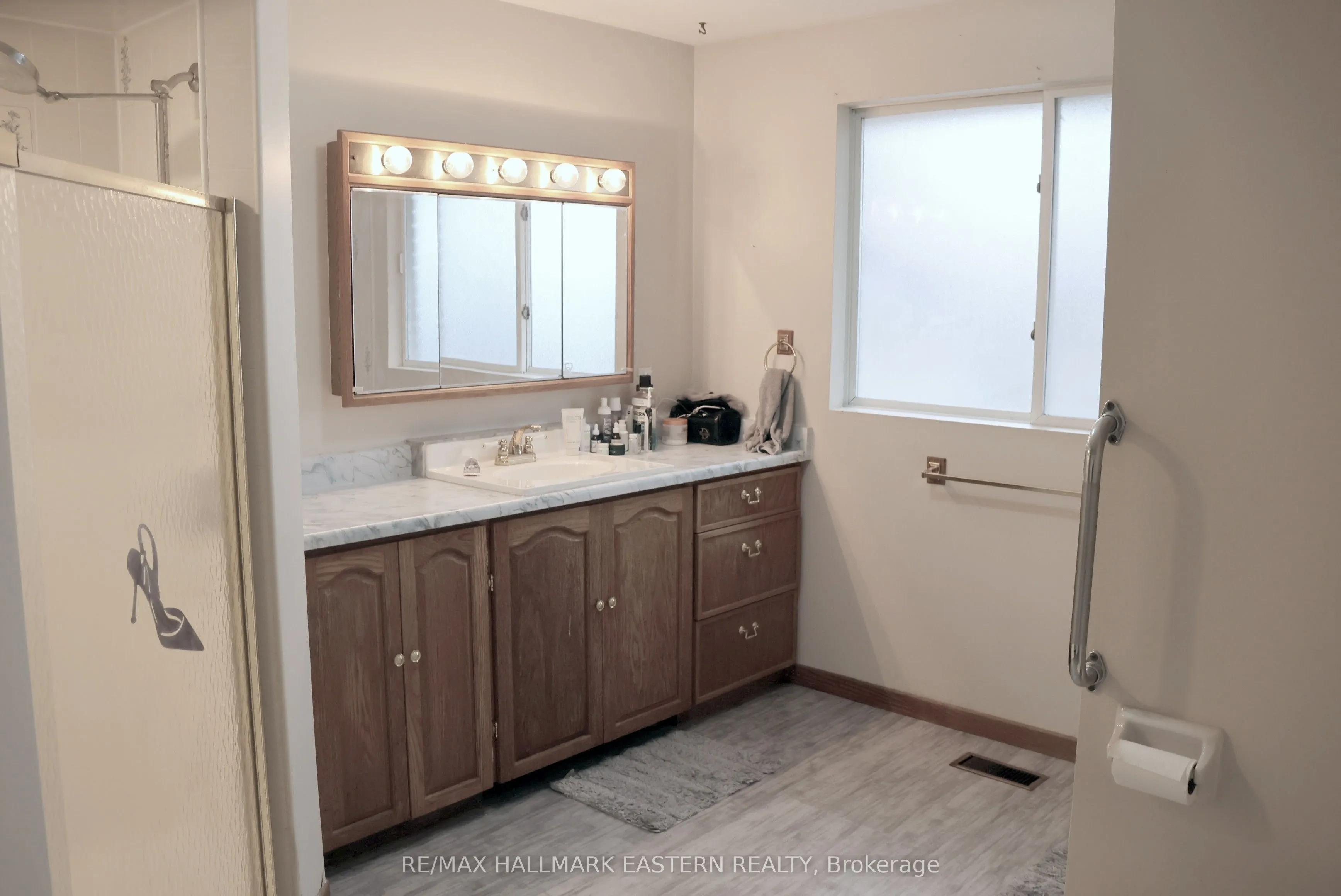 350 Dominion Crescent