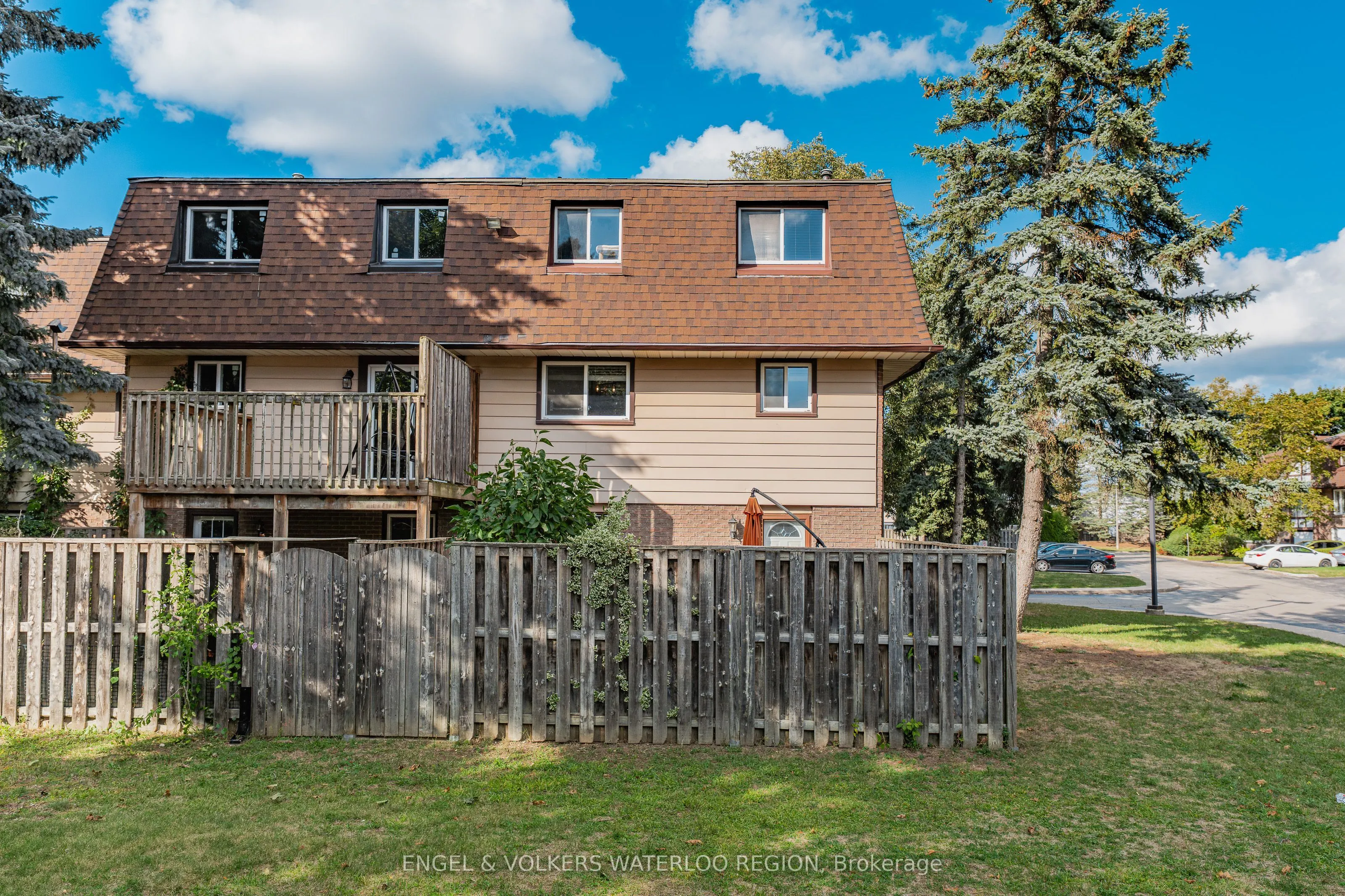 49 Cedarwoods Crescent, #28