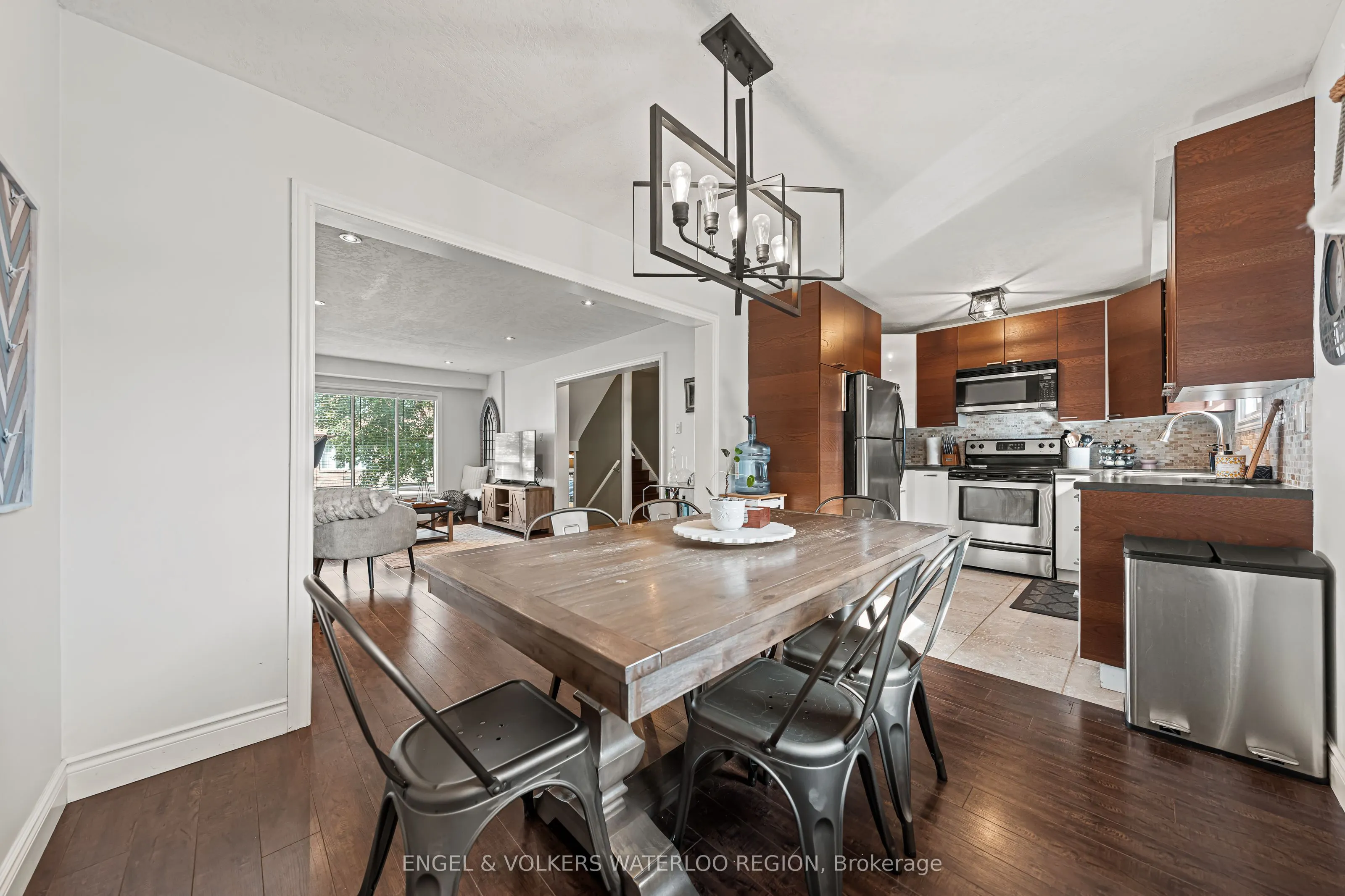49 Cedarwoods Crescent, #28