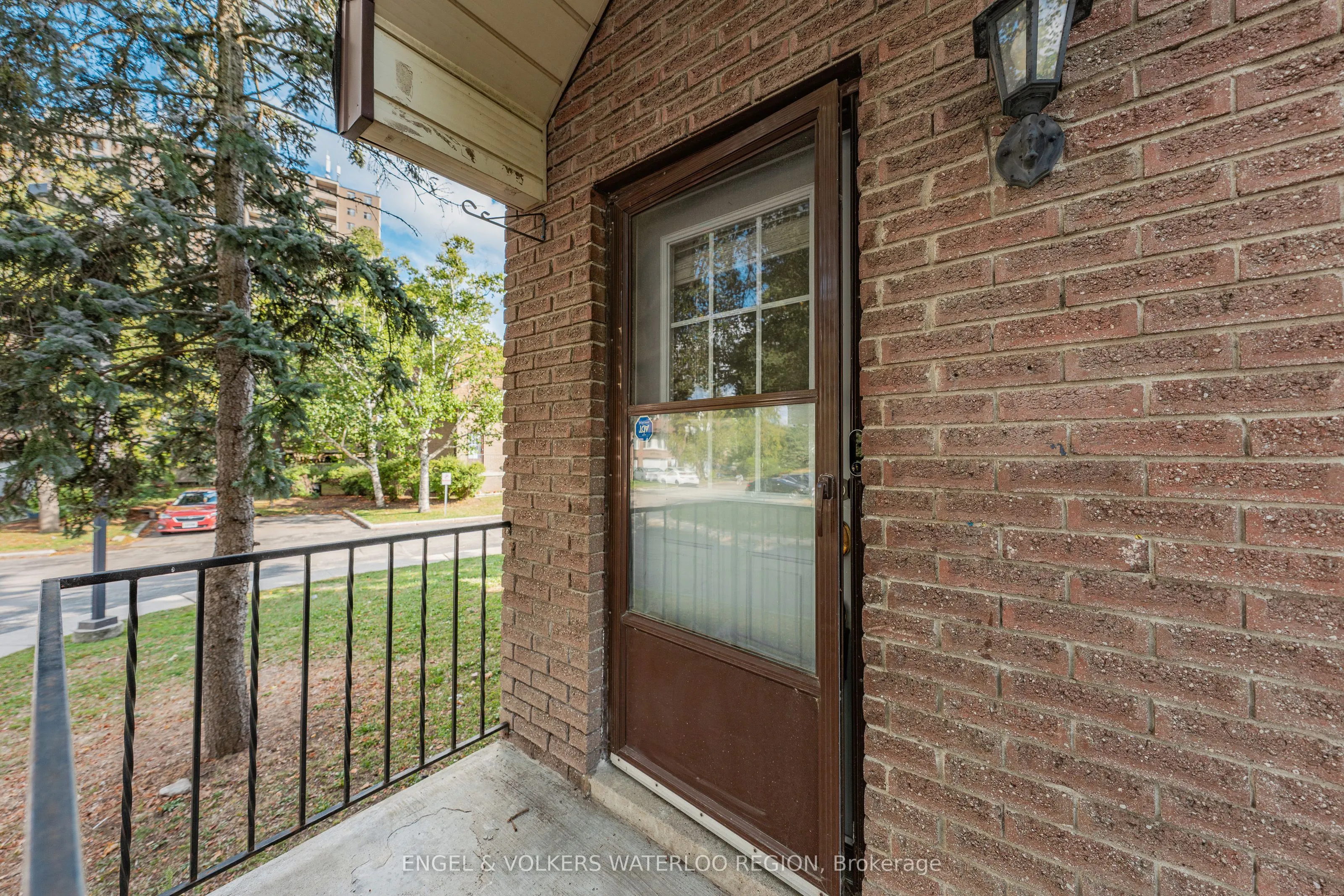 49 Cedarwoods Crescent, #28