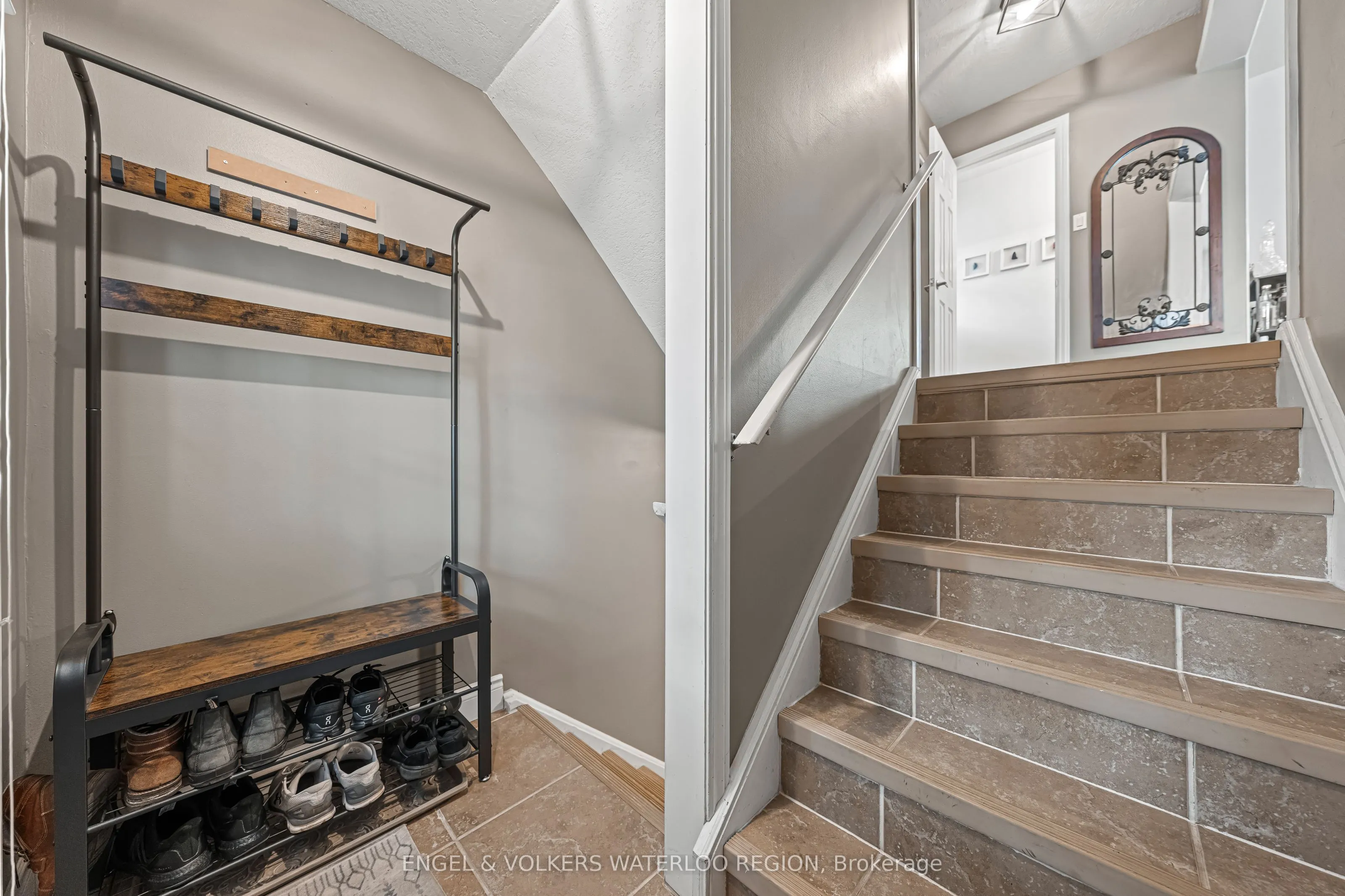 49 Cedarwoods Crescent, #28