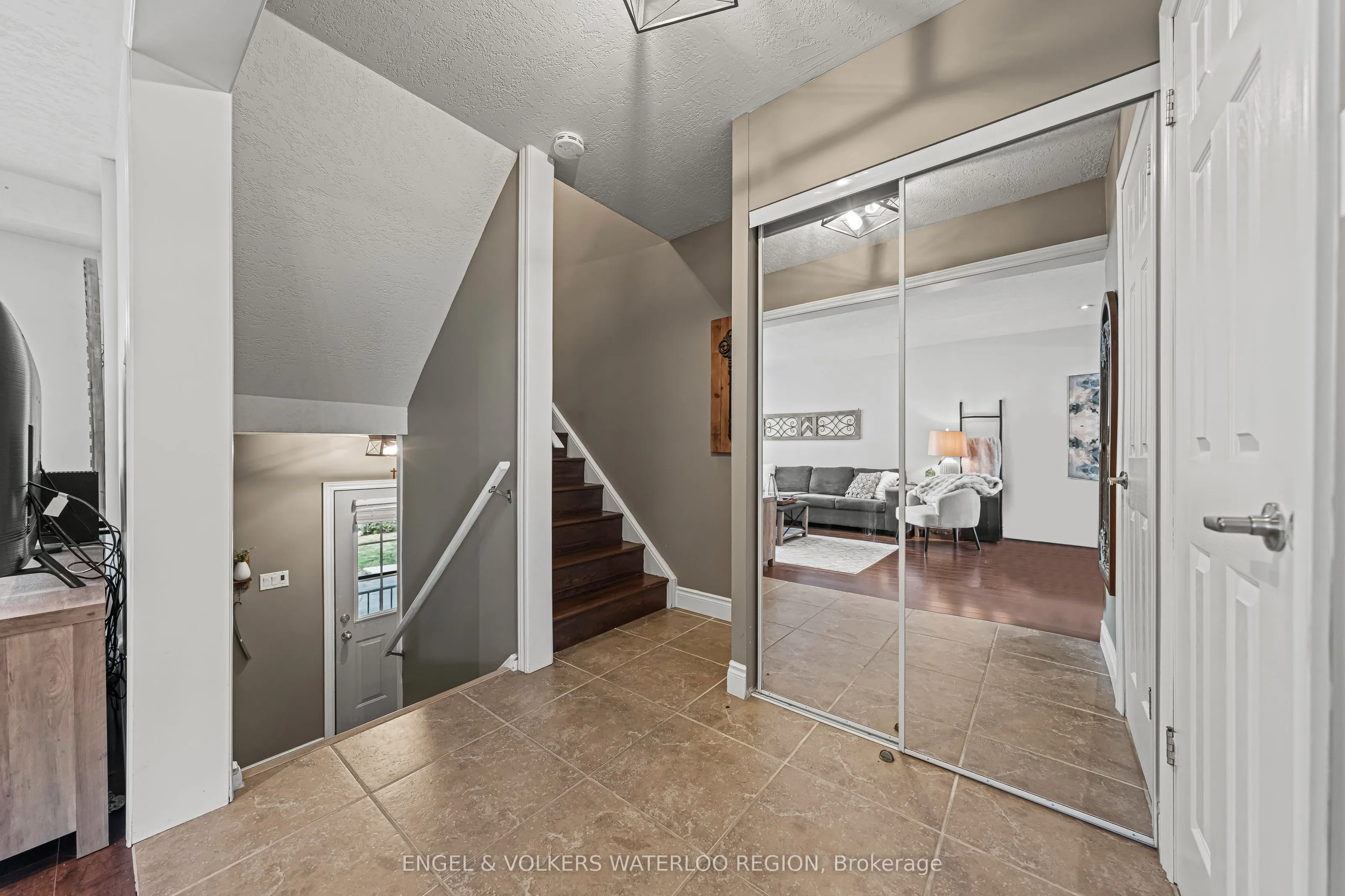 49 Cedarwoods Crescent, #28
