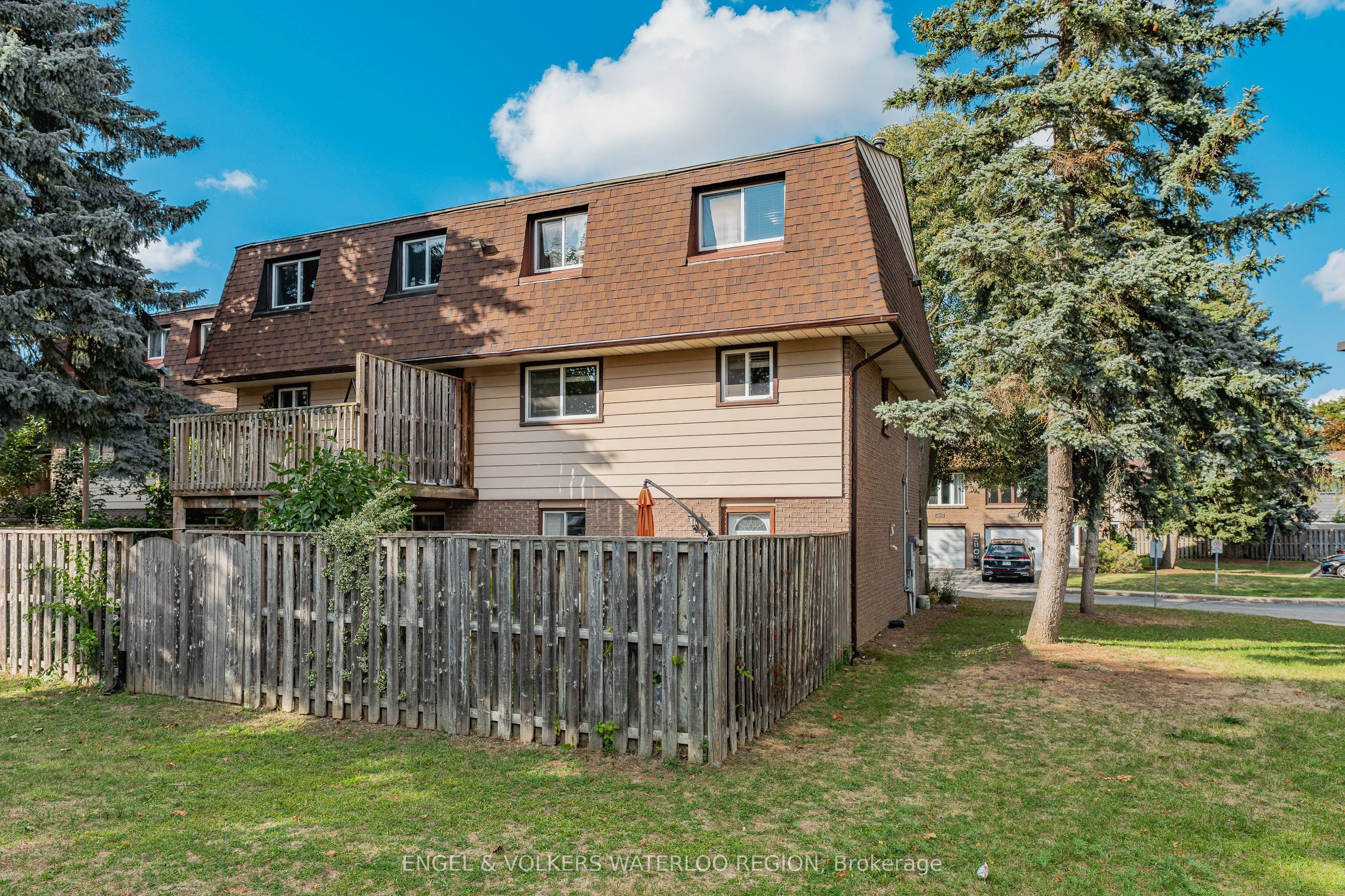 49 Cedarwoods Crescent, #28