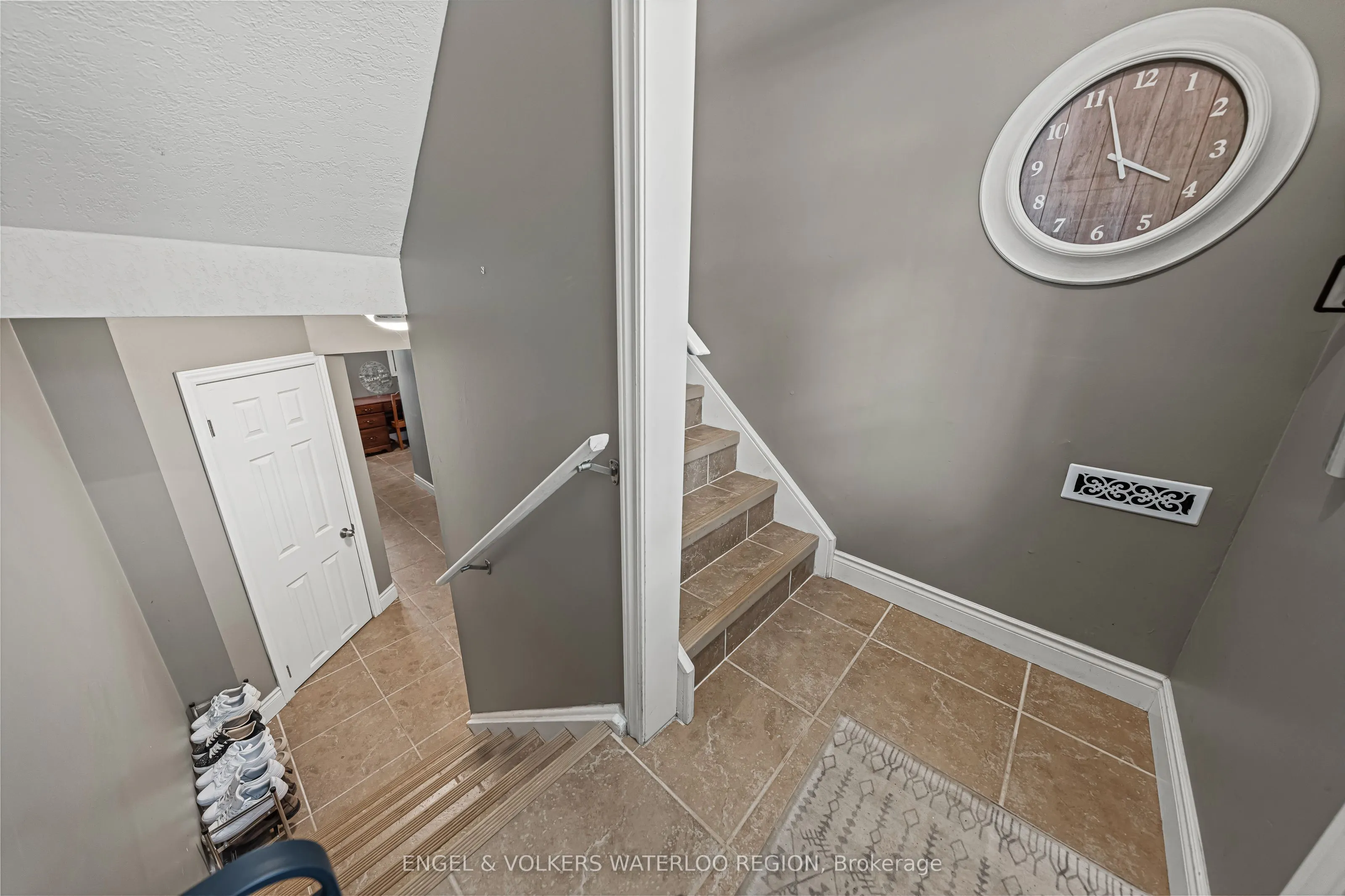 49 Cedarwoods Crescent, #28