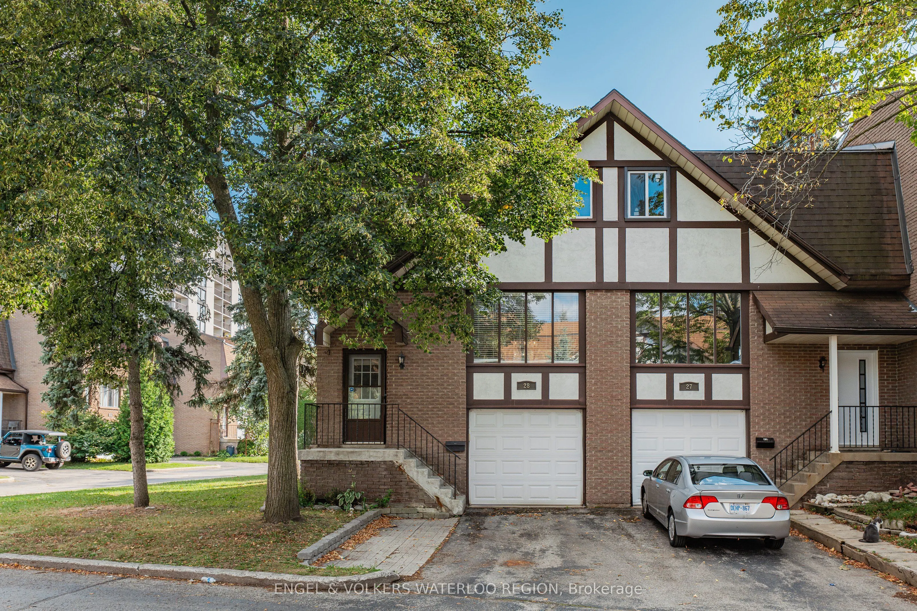 49 Cedarwoods Crescent, #28