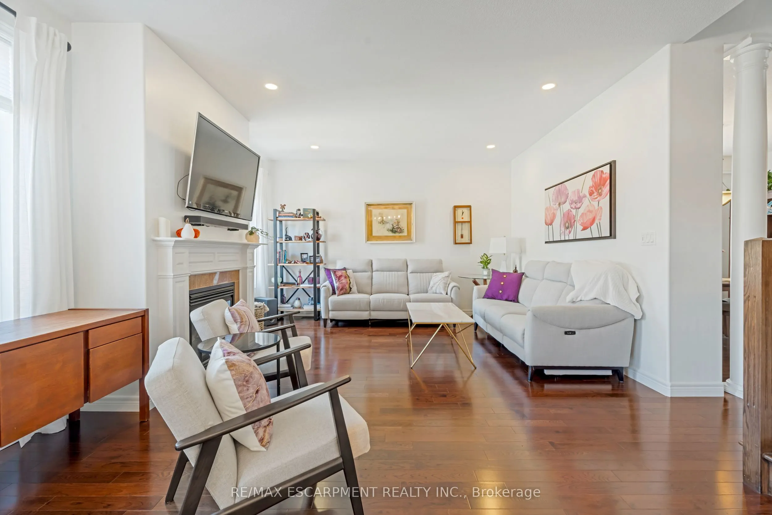 60 Garinger Crescent
