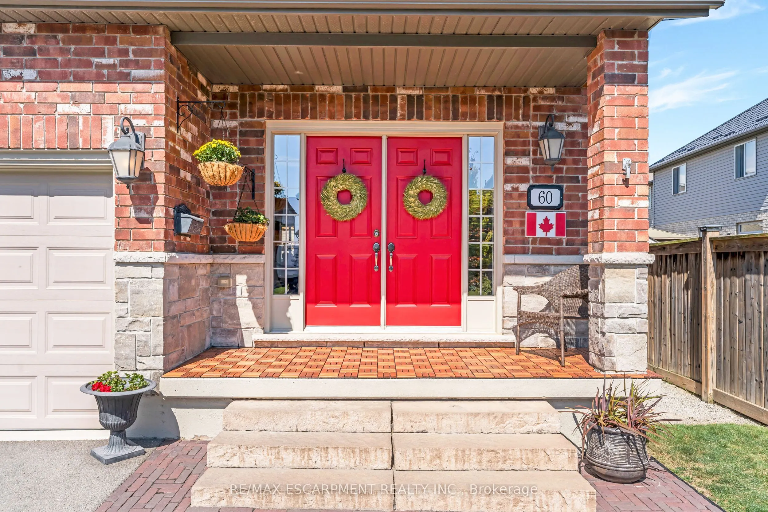 60 Garinger Crescent