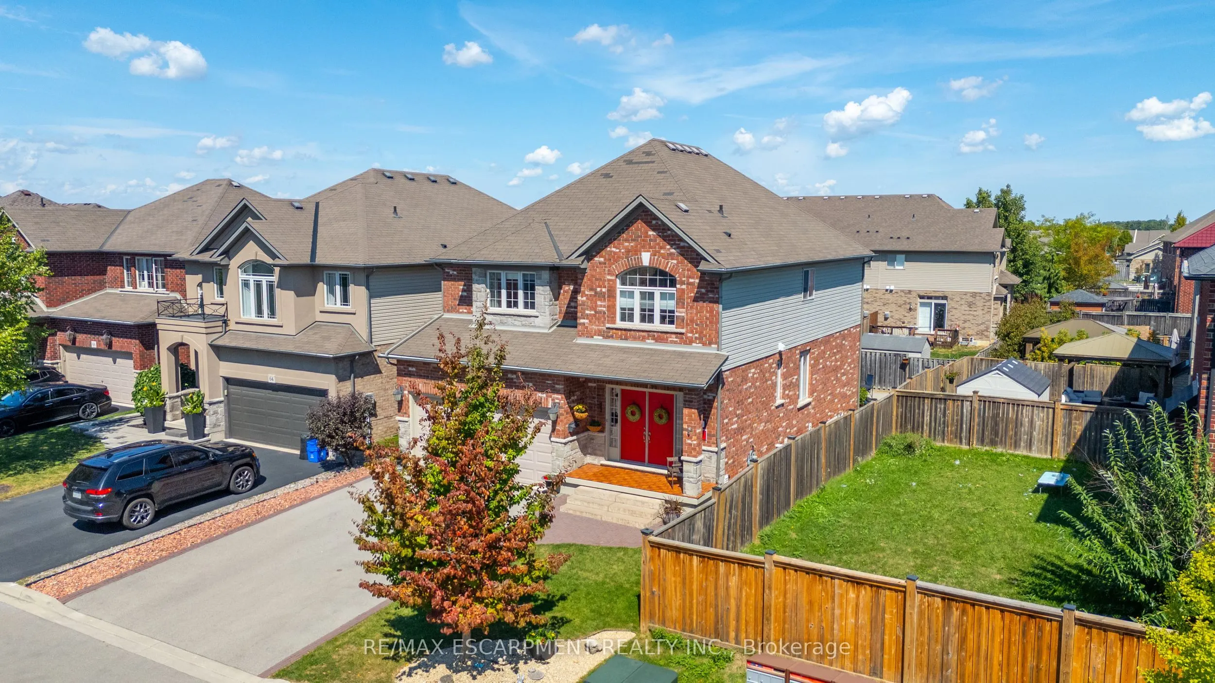 60 Garinger Crescent