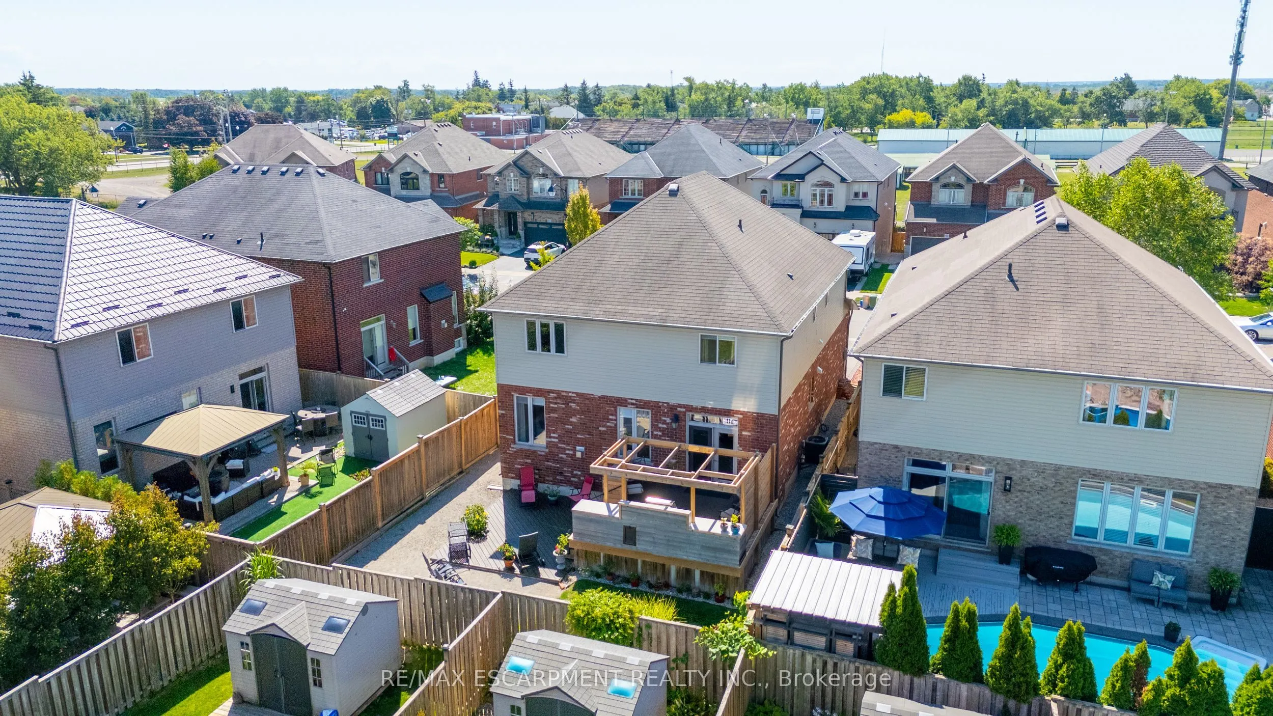 60 Garinger Crescent