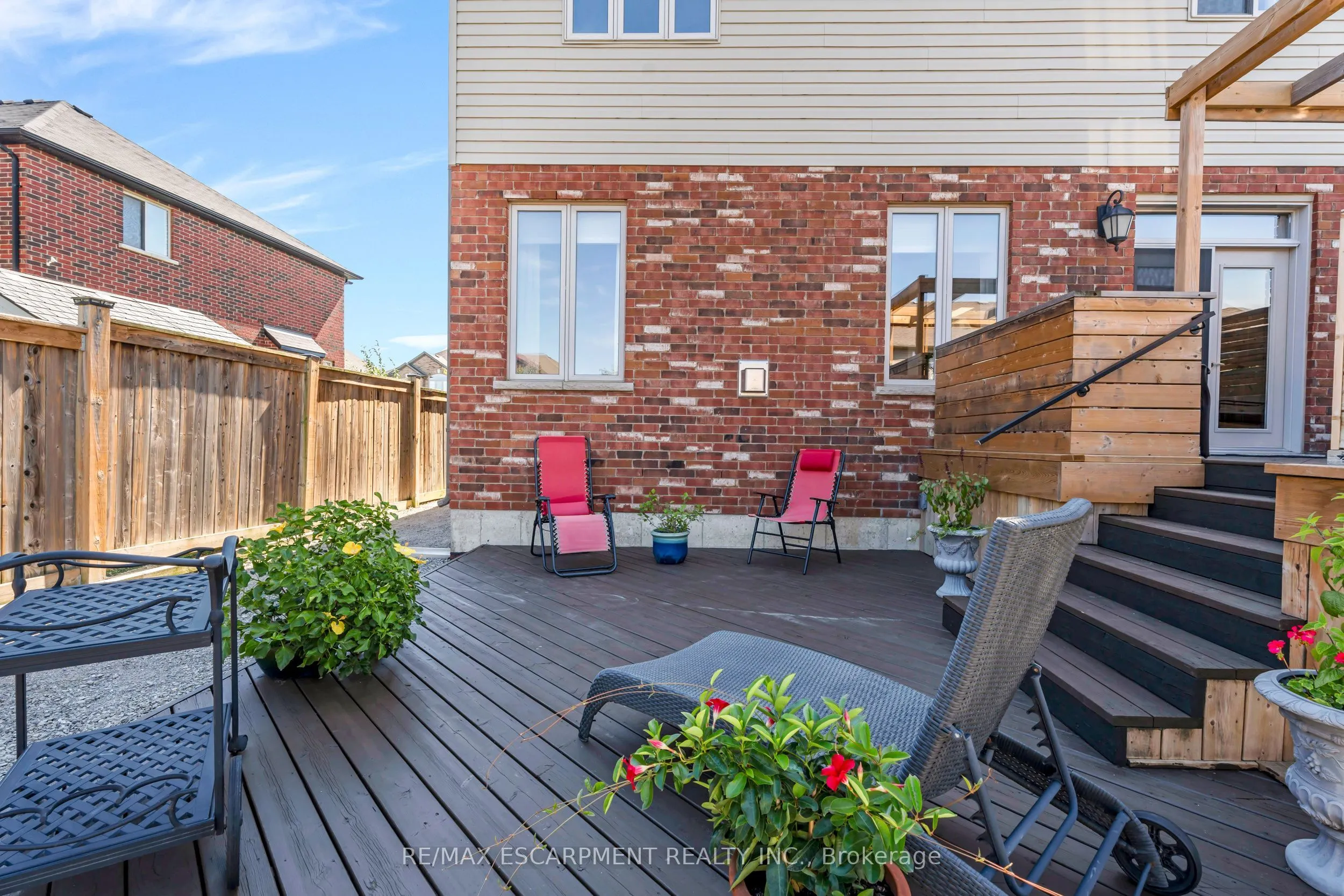 60 Garinger Crescent