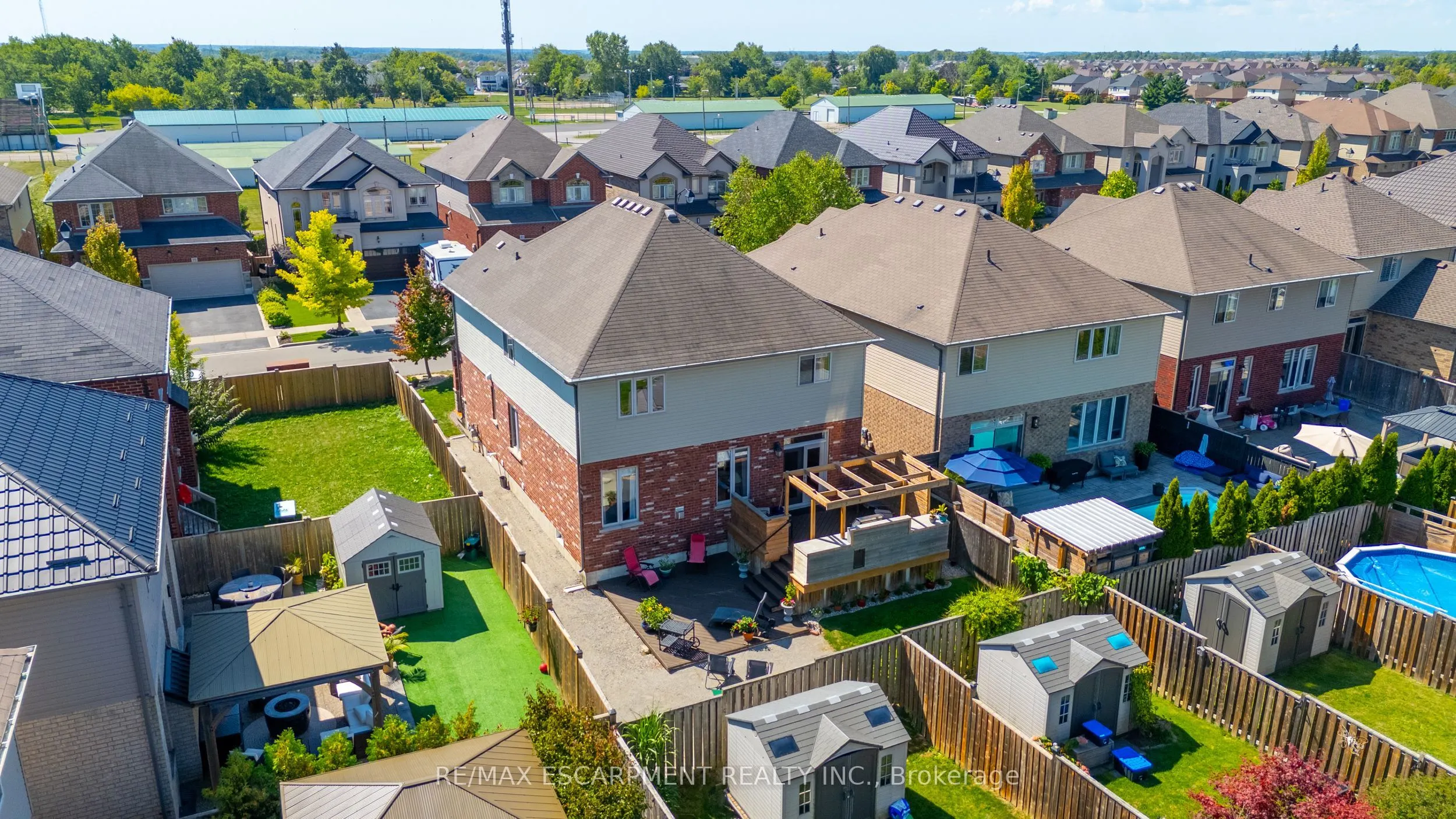60 Garinger Crescent