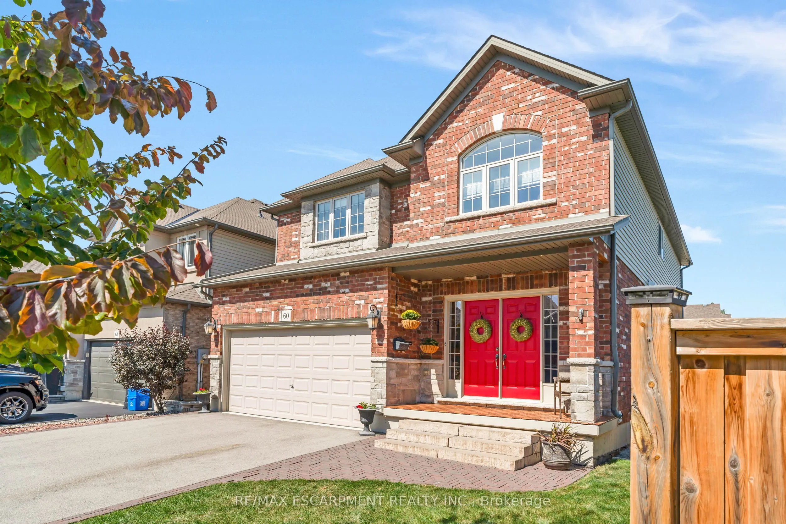 60 Garinger Crescent