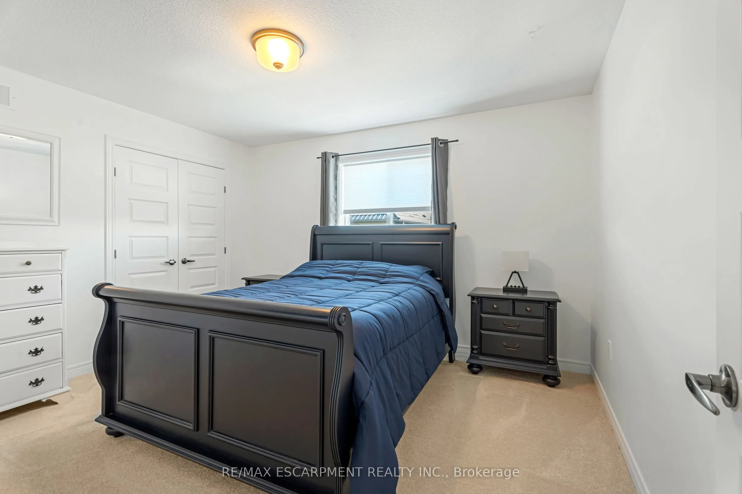 60 Garinger Crescent