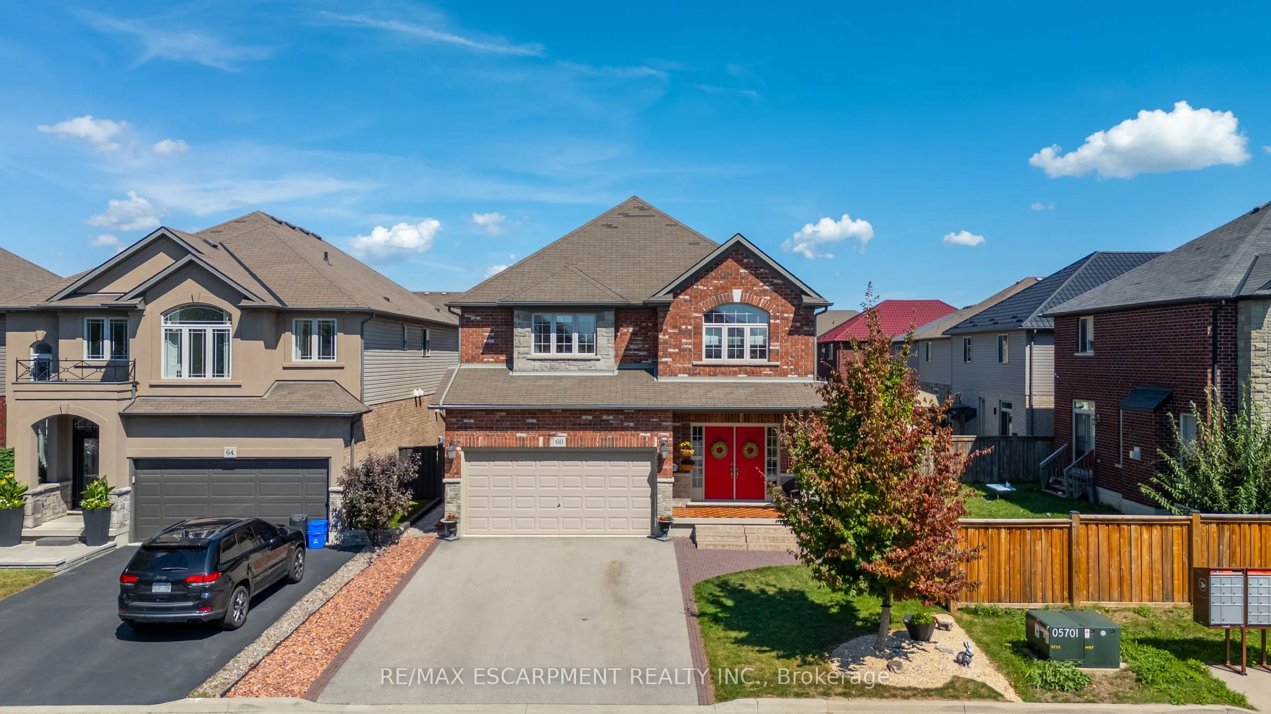 60 Garinger Crescent