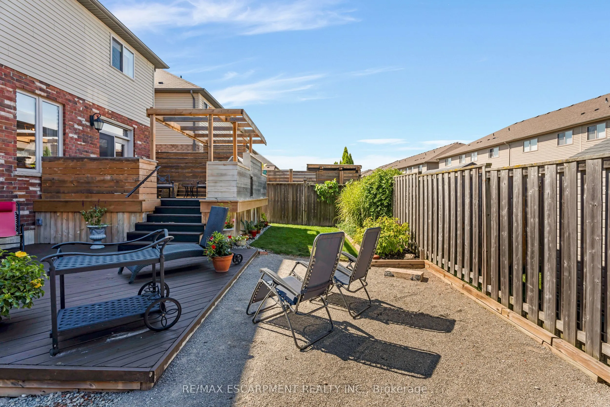 60 Garinger Crescent