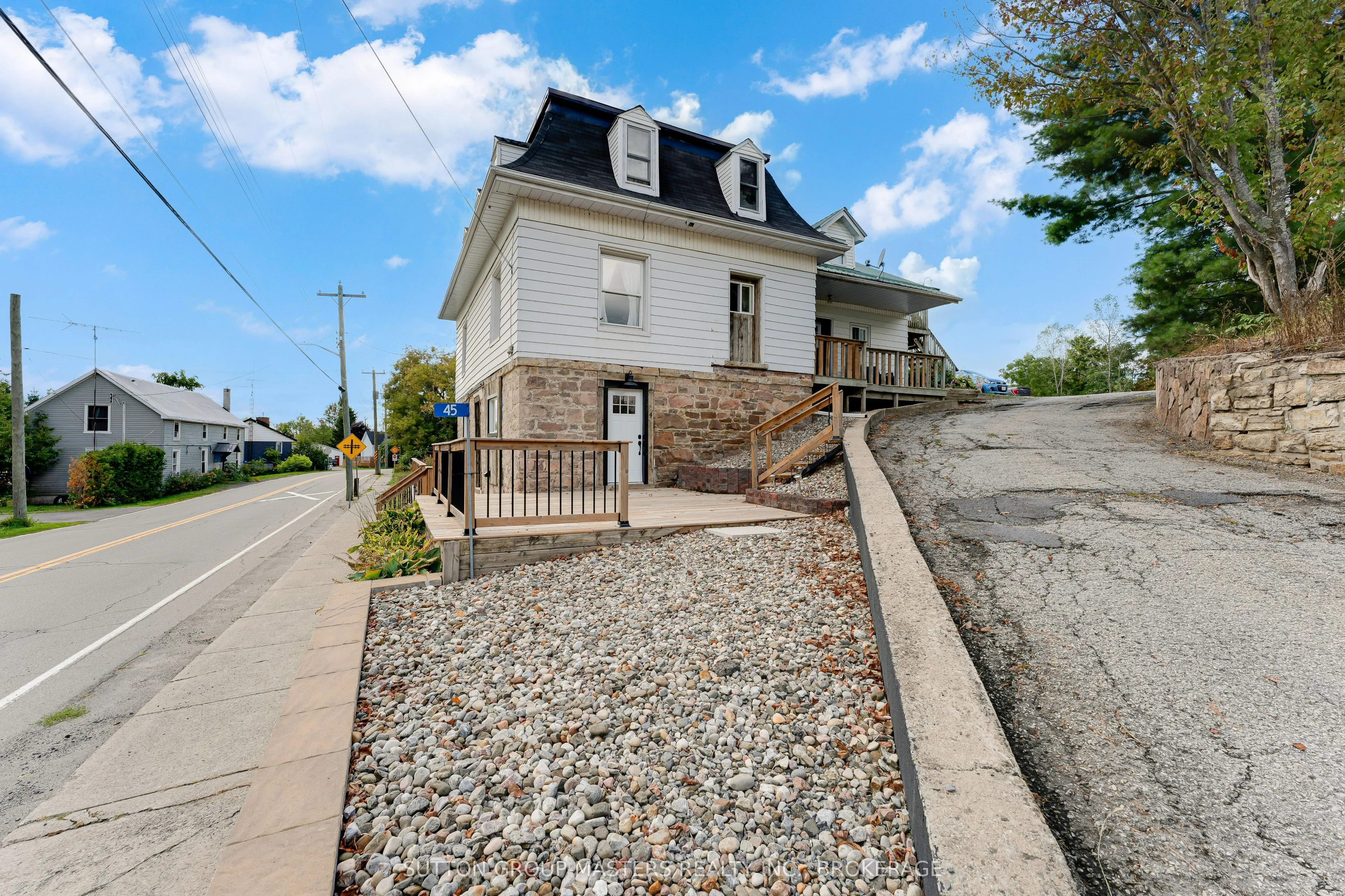 45 Quabbin Road