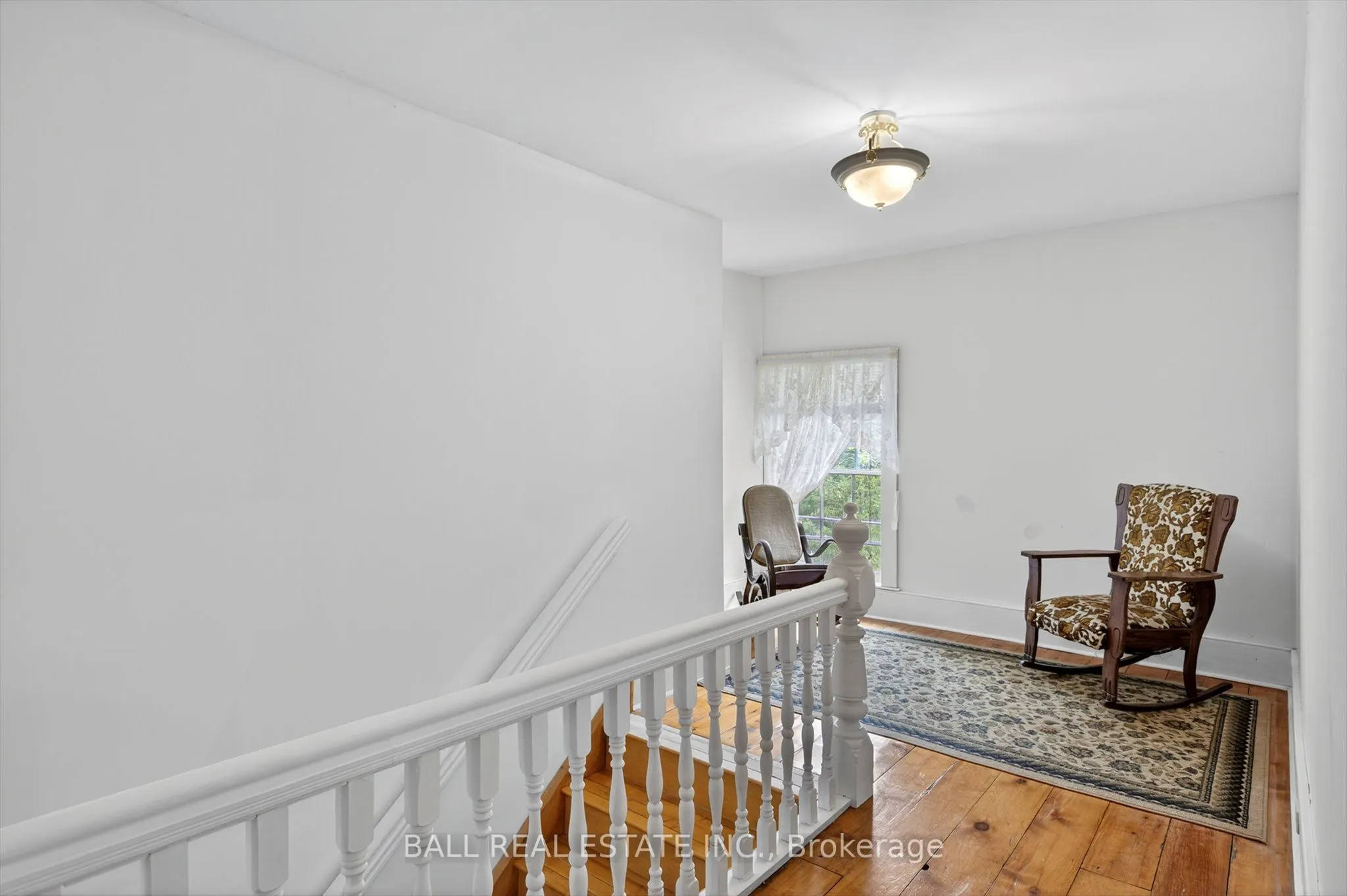 130 Front Street W