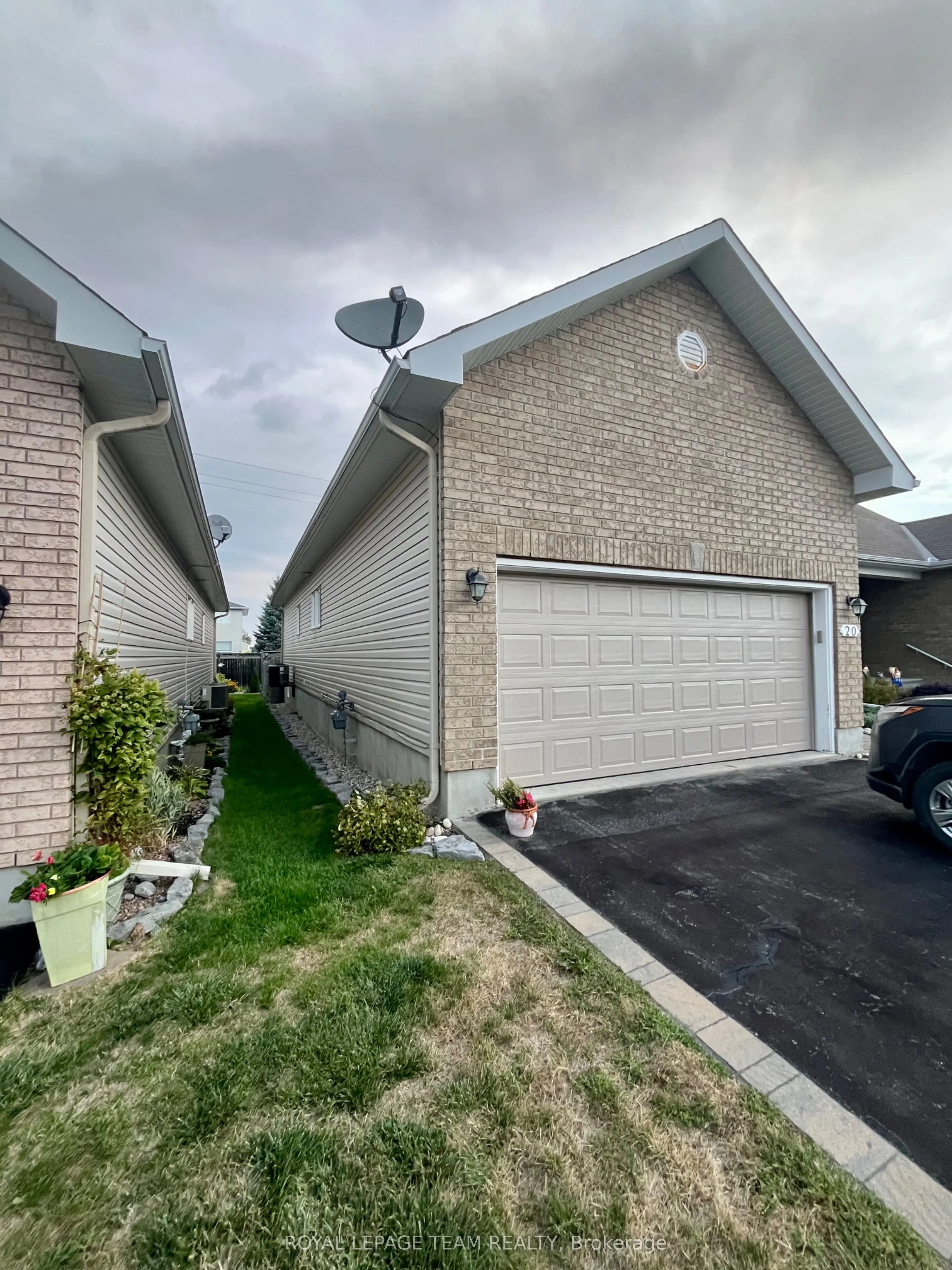 20 Moe Robillard Street