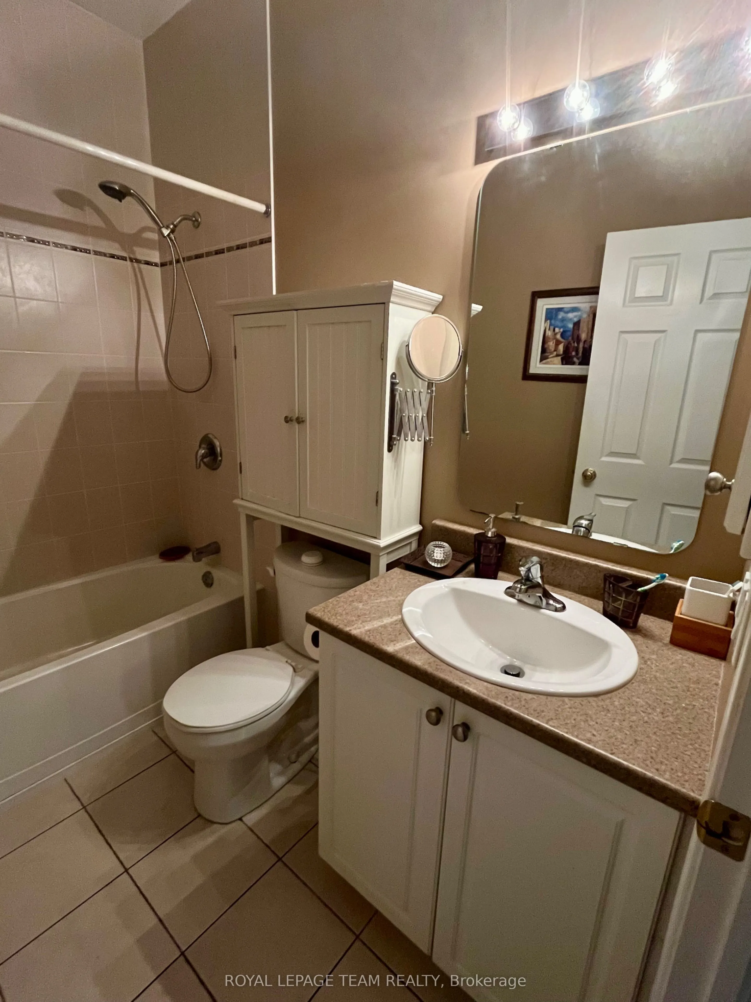 20 Moe Robillard Street