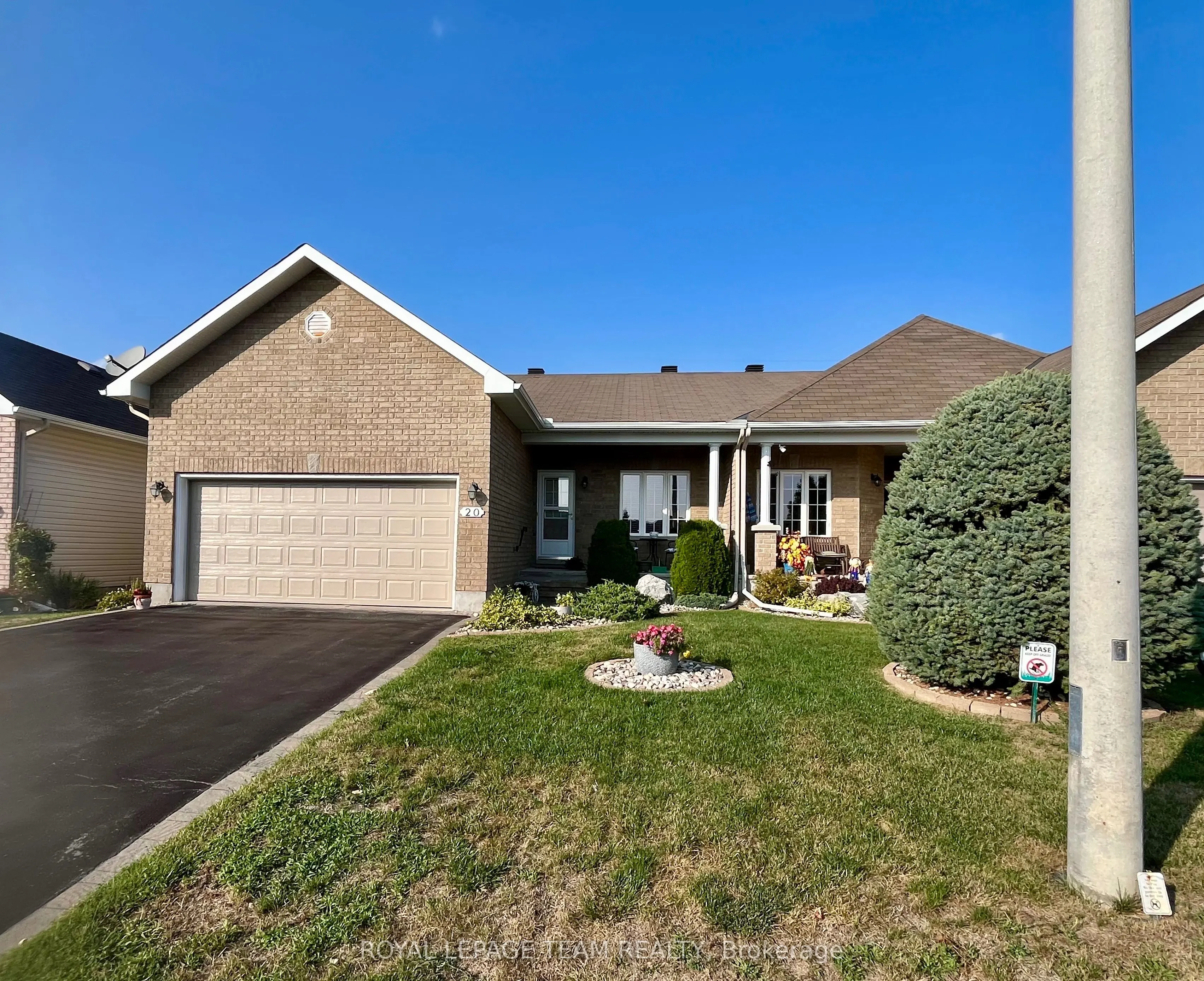 20 Moe Robillard Street