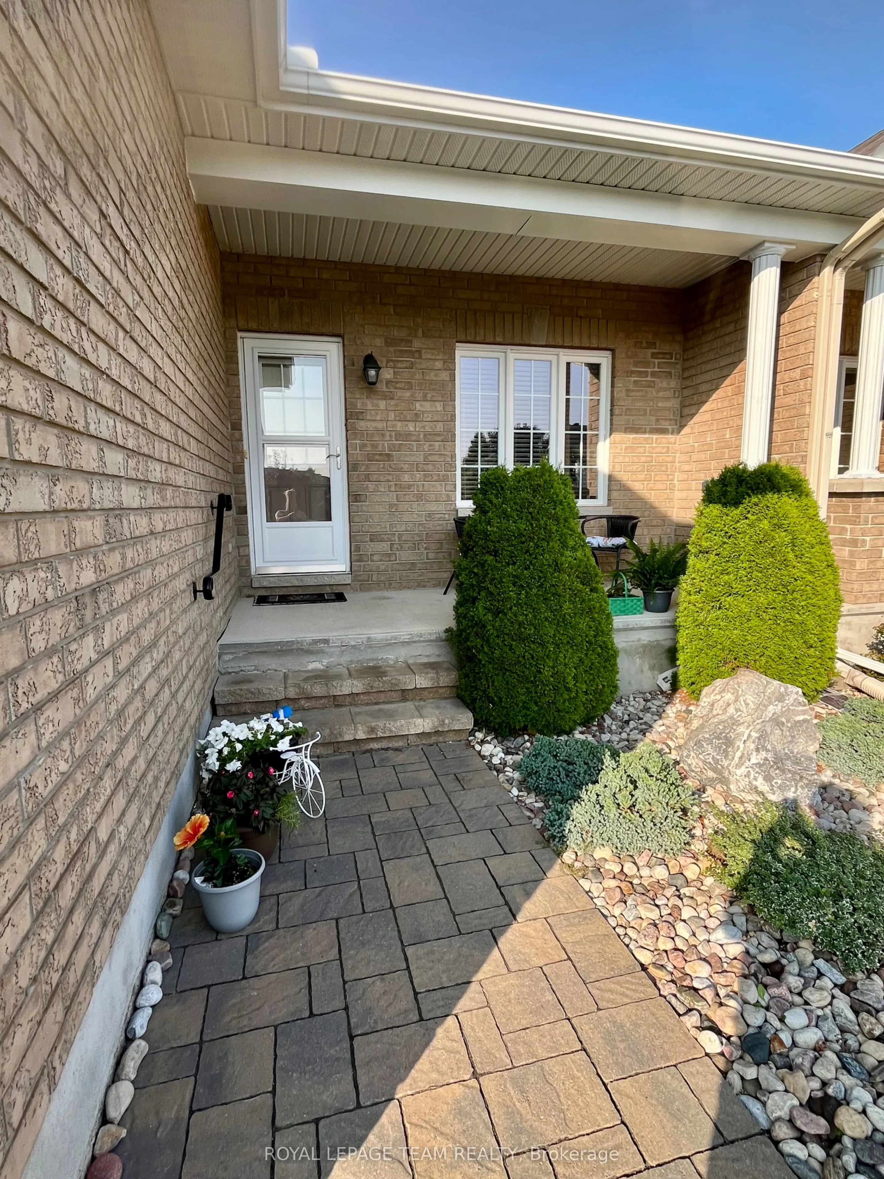 20 Moe Robillard Street