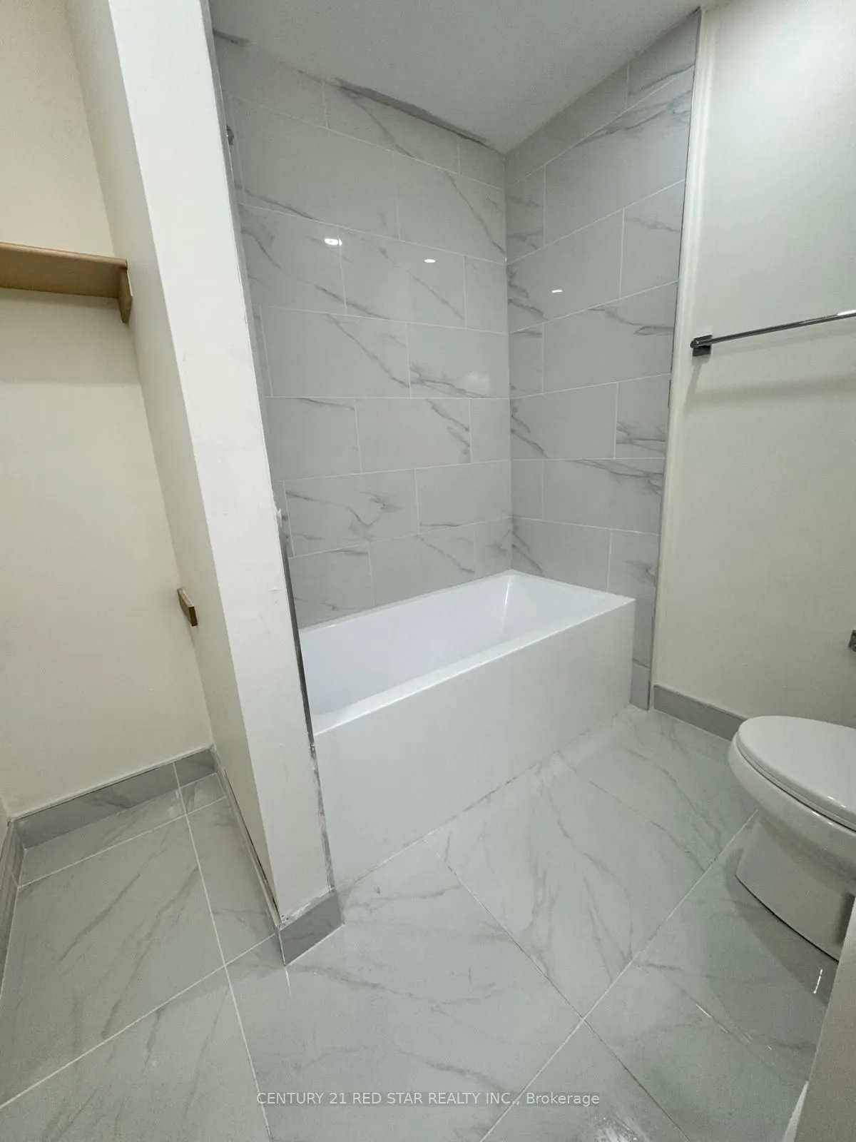 368 Dundas Street, #1