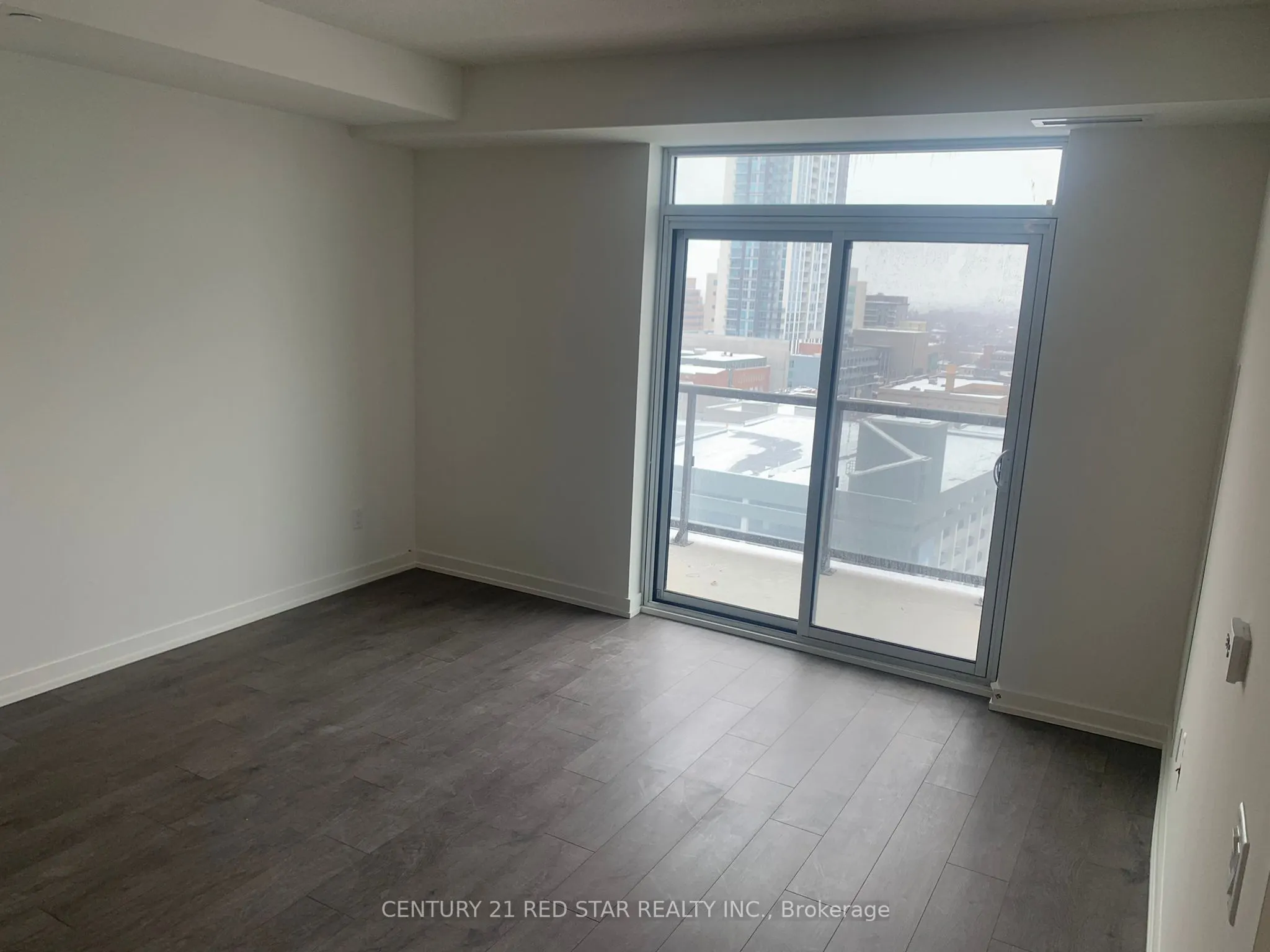 368 Dundas Street, #1