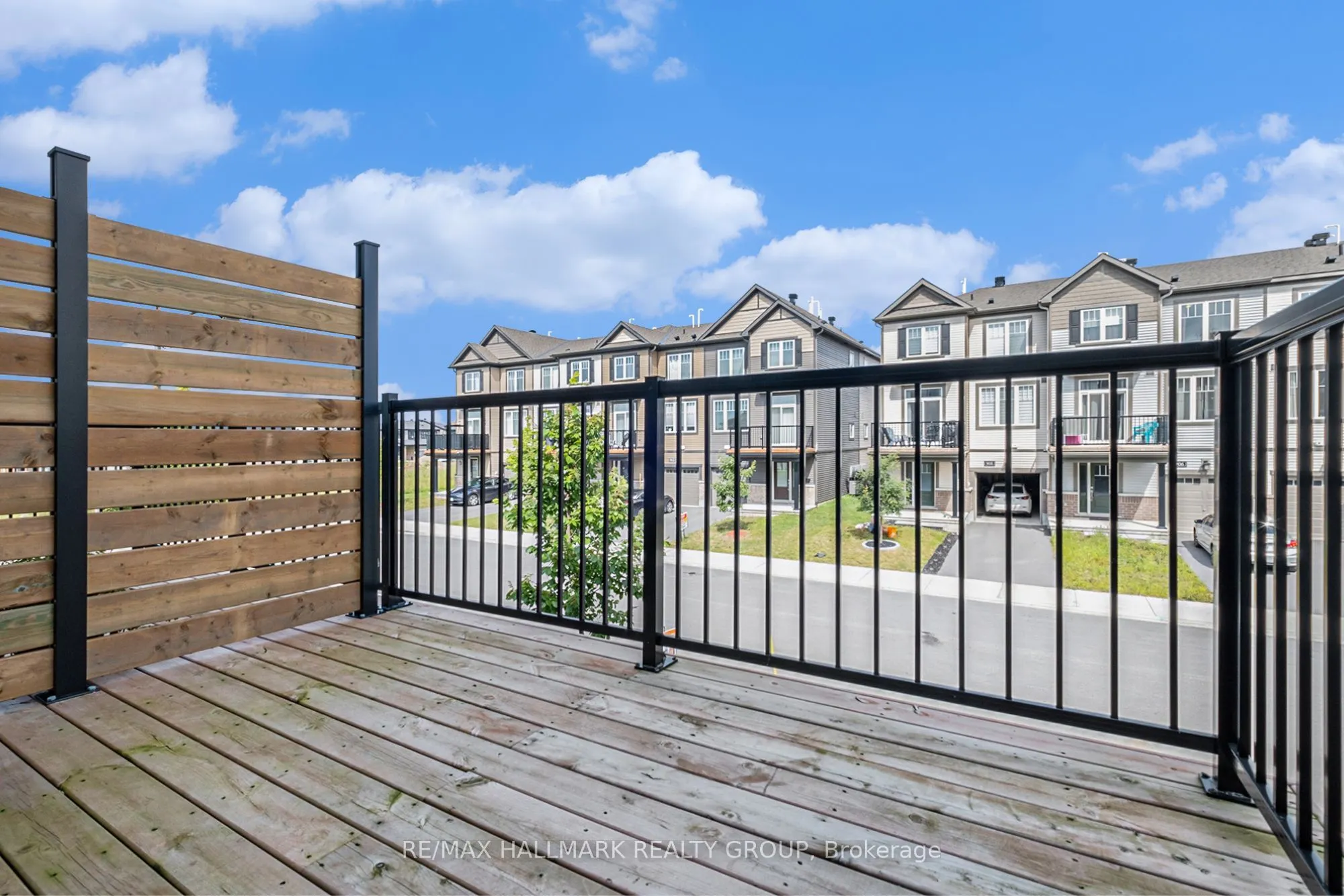 907 LIXNAW Court