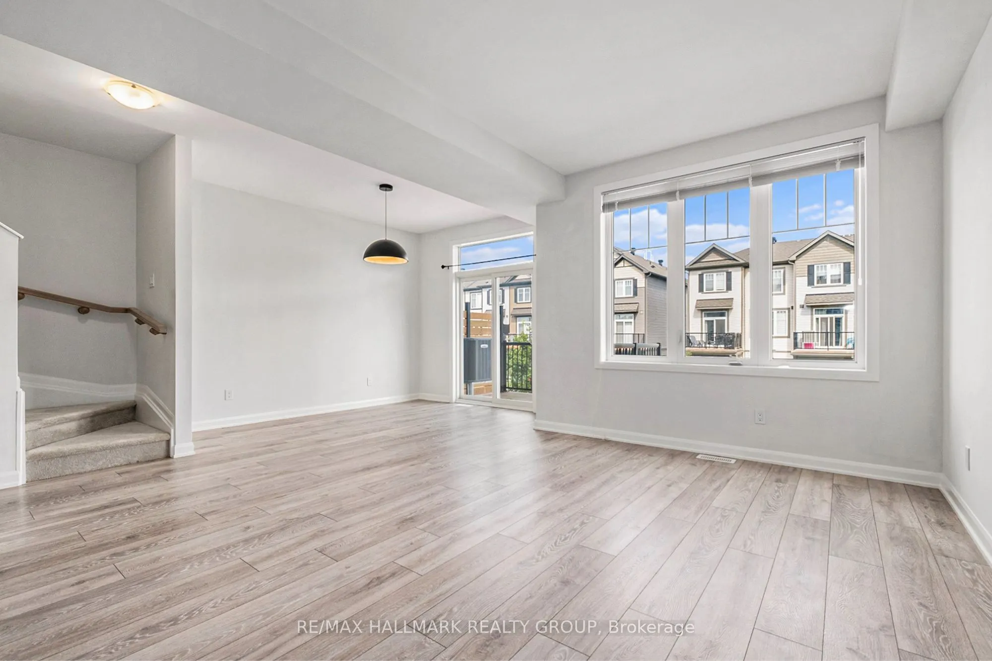 907 LIXNAW Court