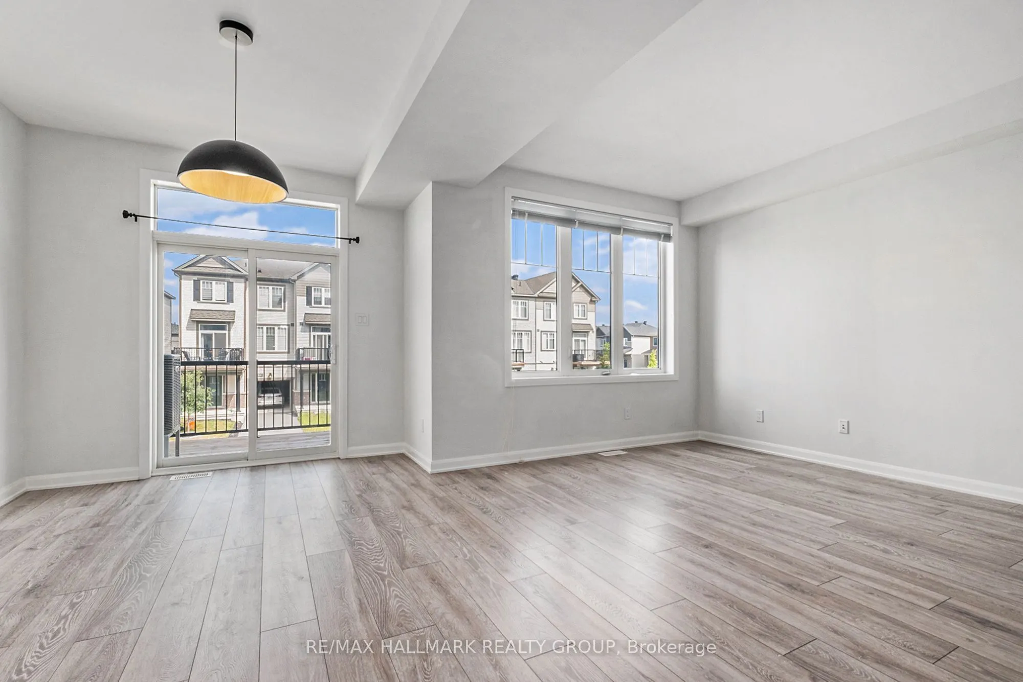 907 LIXNAW Court