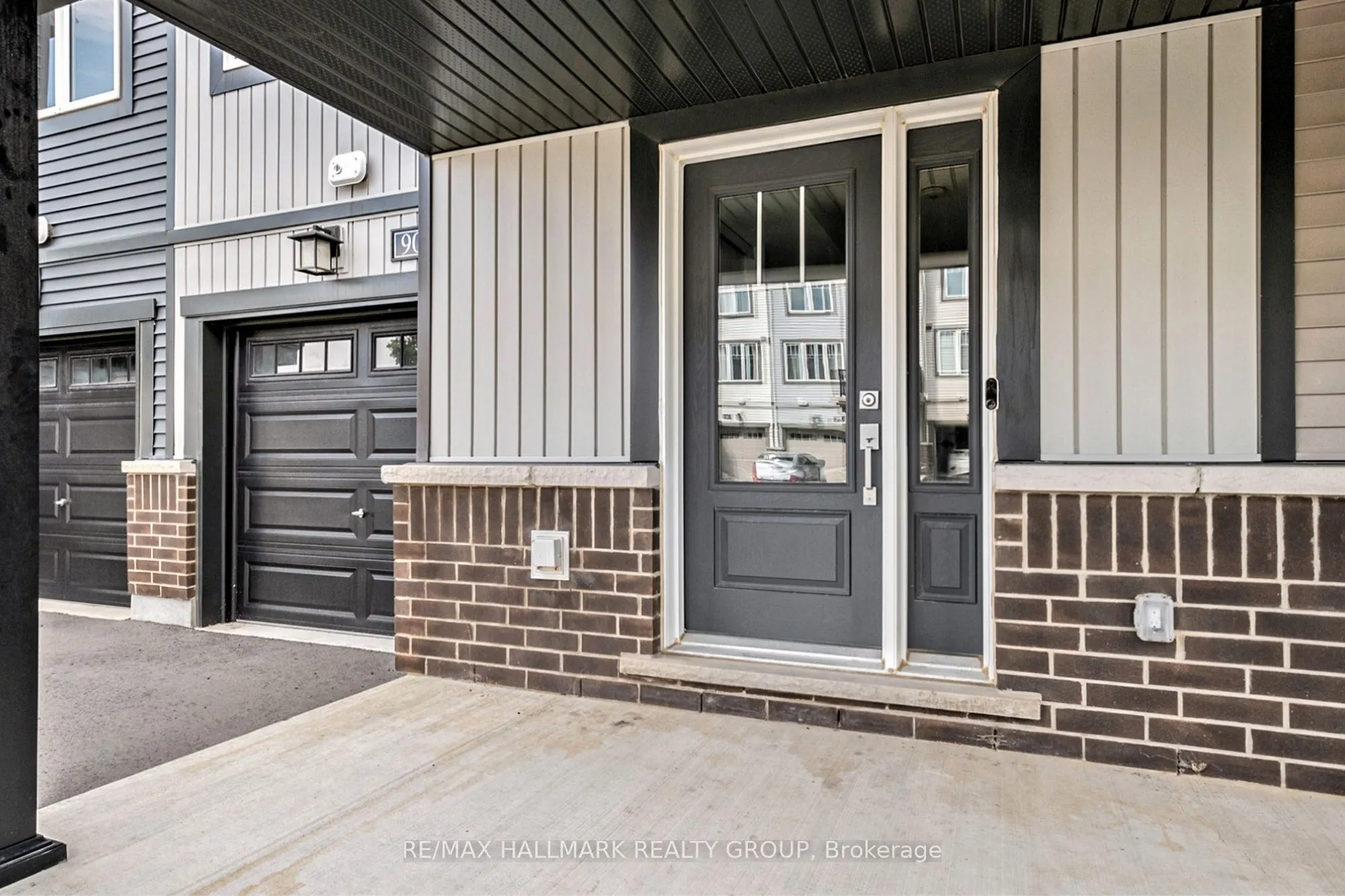 907 LIXNAW Court