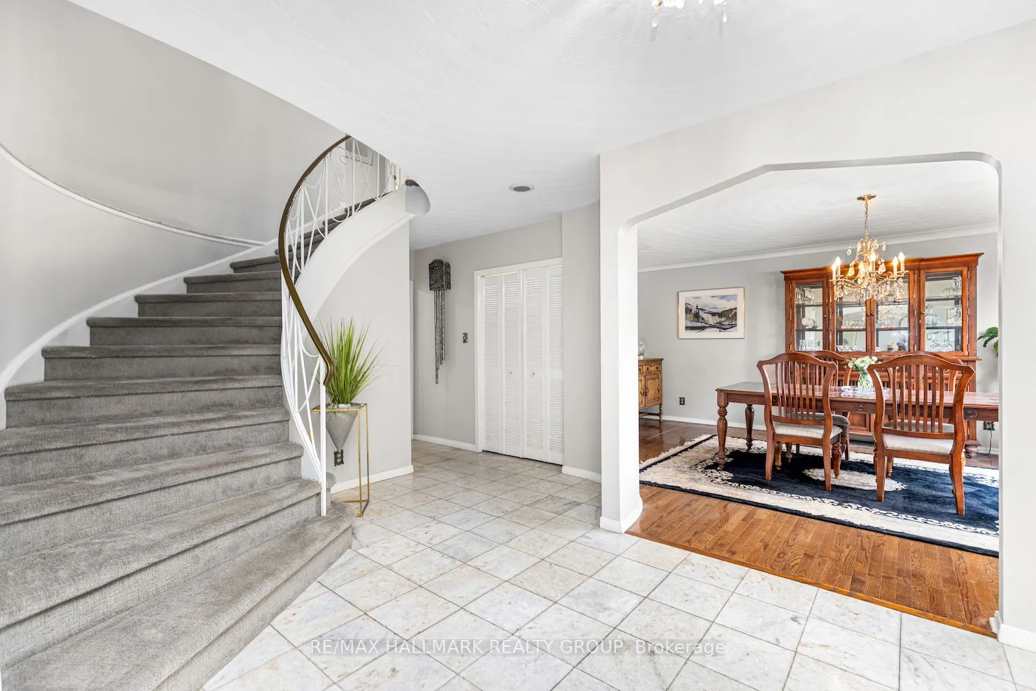 2435 Georgina Drive