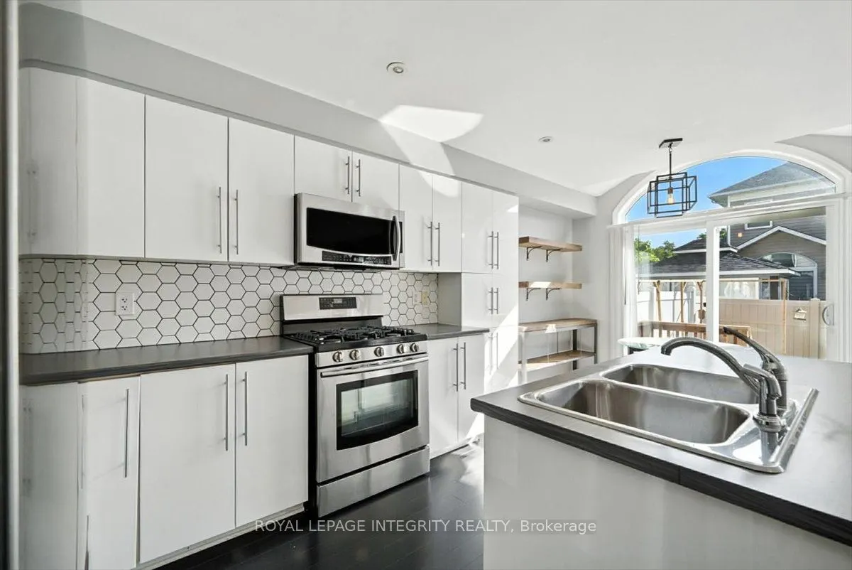 748 Morningstar Way