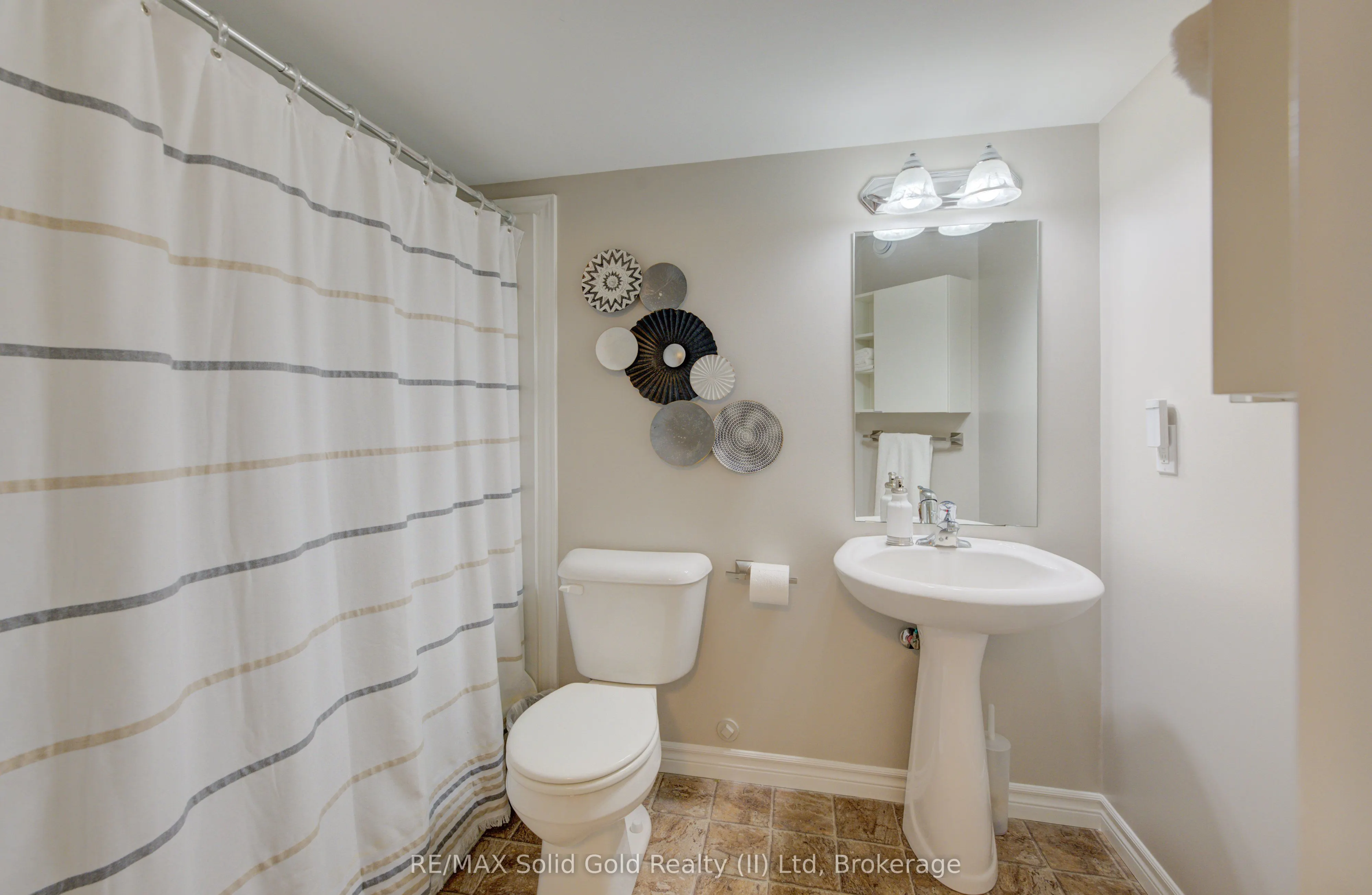 53 Isaac Shantz Drive