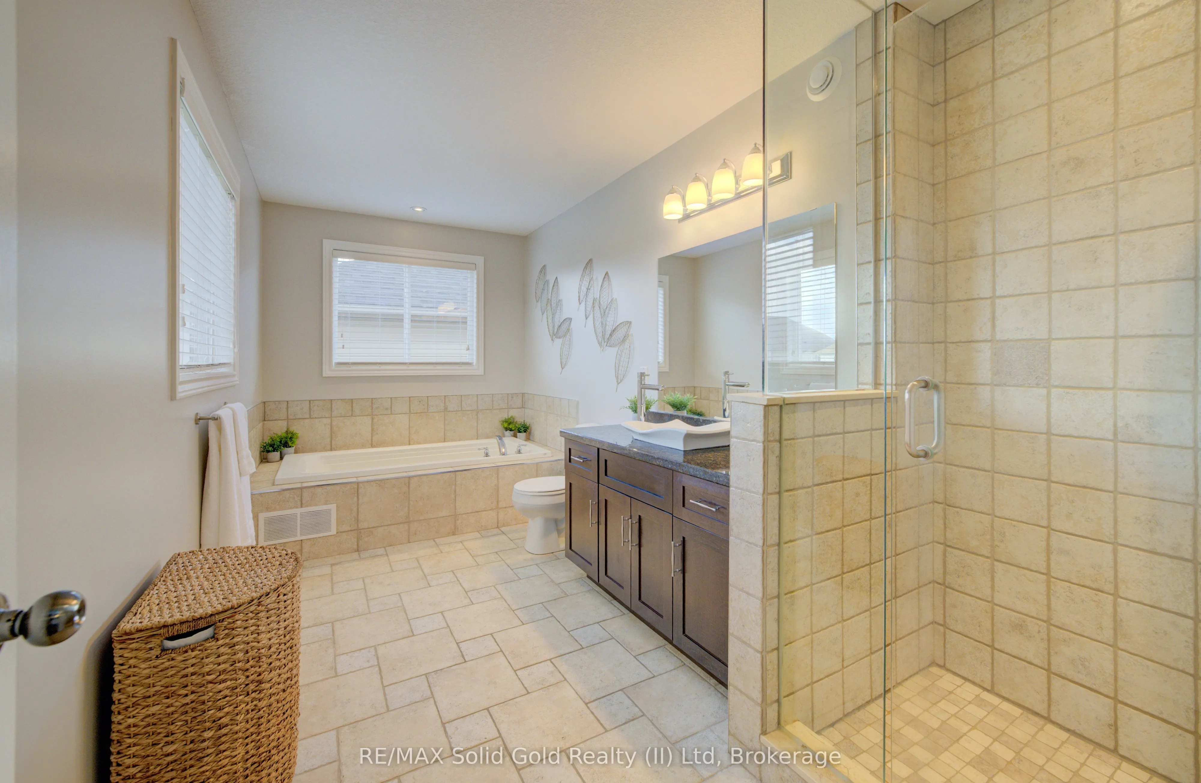 53 Isaac Shantz Drive